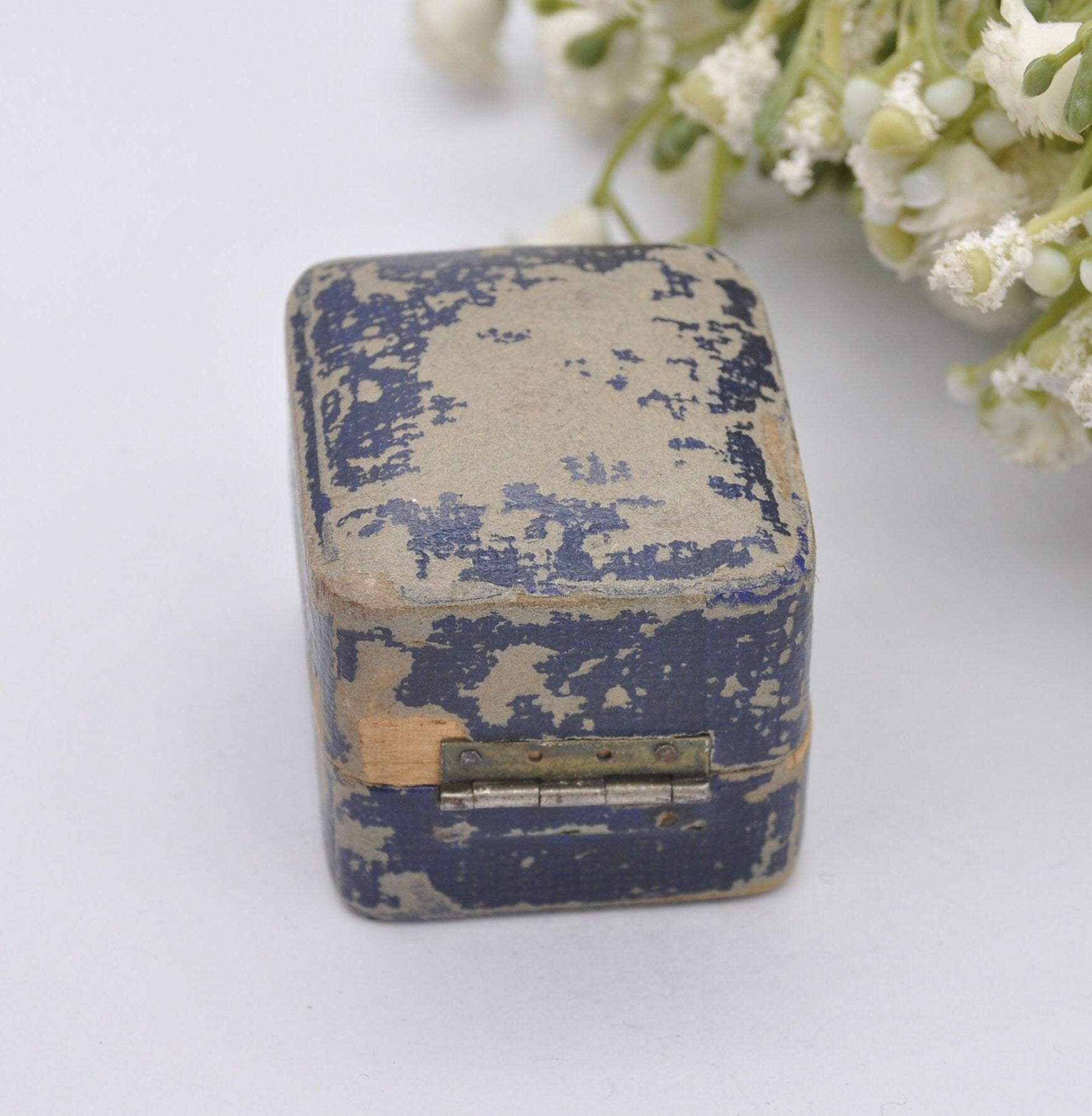 Antique Blue Ring Box - Perry & Son Watchmakers Jewellers | High Street Tooting | Silk and Velvet Lined