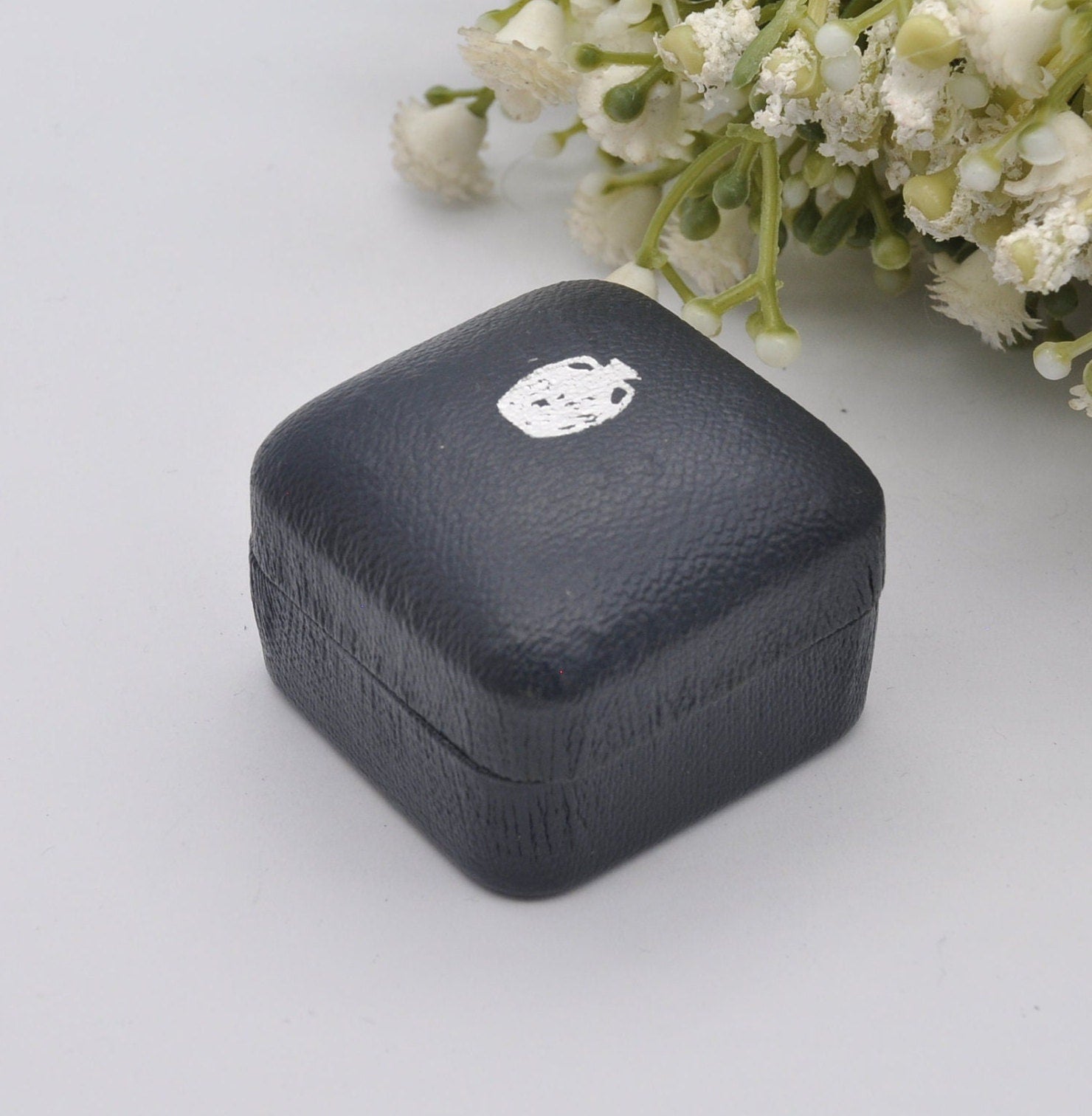 Vintage Wedgwood Ring Box - Blue with Mustard Yellow Interior | Leather Effect