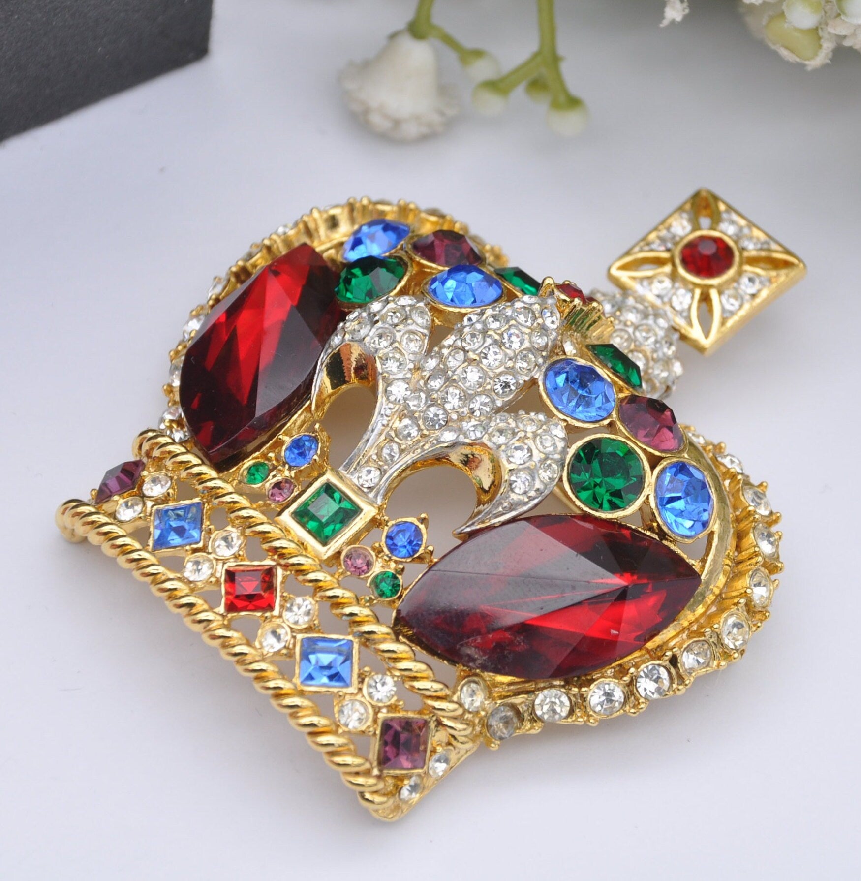 Vintage Butler & Wilson Crown Brooch in Original Box - Sparkly Rhinestone Crystals | Large Statement Costume Jewellery | 20534 | Gold Tone