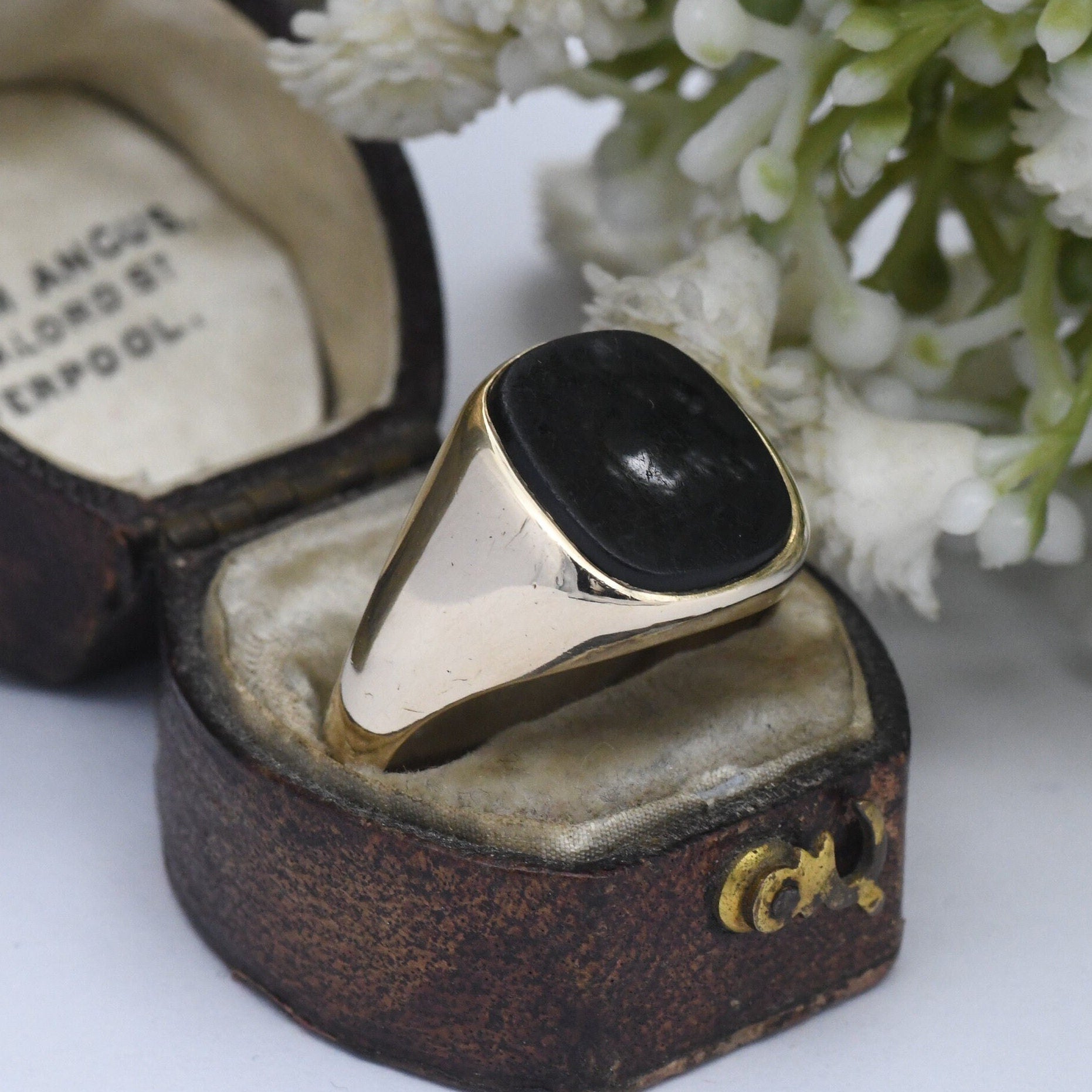 Vintage 9ct Gold Onyx Signet Ring 1970 - Large Chunky Ring | Gift for Boyfriend | UK Size - V 1/2 | US Size - 10 3/4