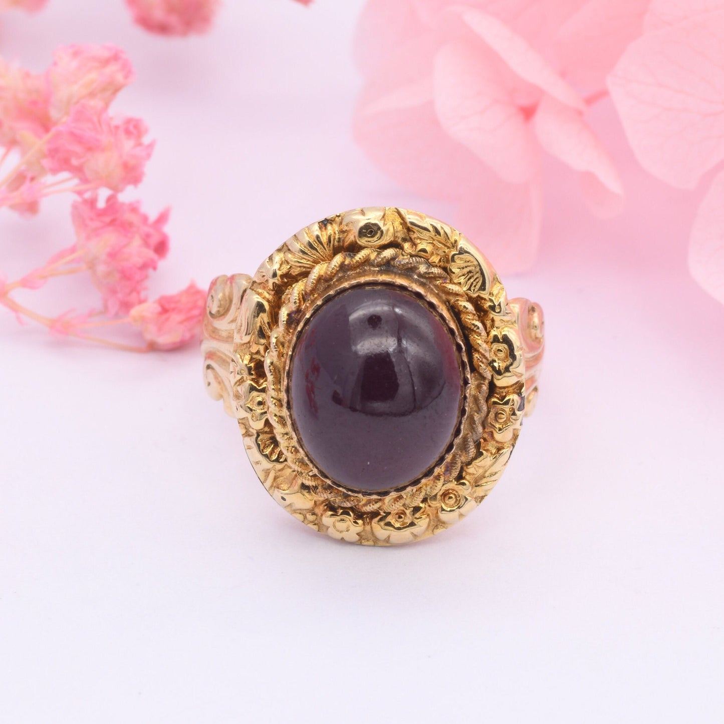 Vintage 9ct Gold Victorian Revival Ring 1973 by CPS - Ornate Statement Piece | Unusual Cabochon Red Stone | UK Size - P 1/2 | US Size - 8