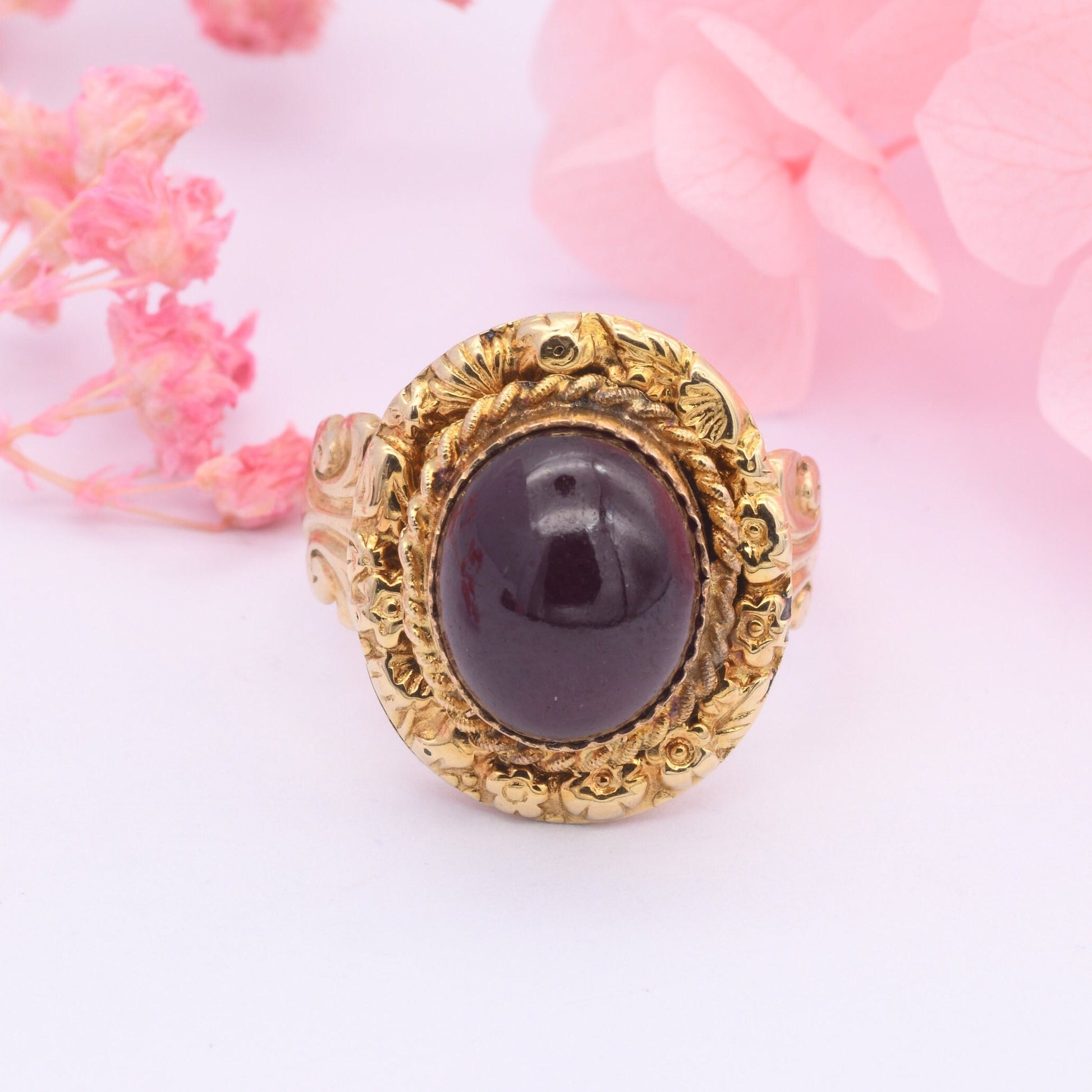 Vintage 9ct Gold Victorian Revival Ring 1973 by CPS - Ornate Statement Piece | Unusual Cabochon Red Stone | UK Size - P 1/2 | US Size - 8