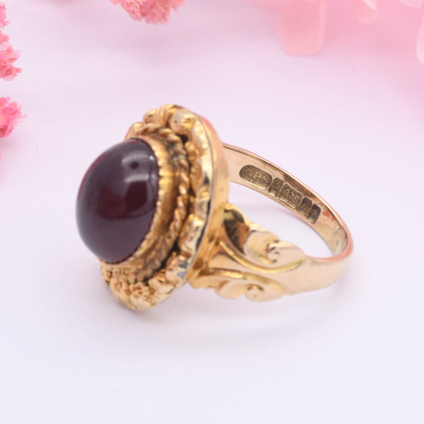 Vintage 9ct Gold Victorian Revival Ring 1973 by CPS - Ornate Statement Piece | Unusual Cabochon Red Stone | UK Size - P 1/2 | US Size - 8