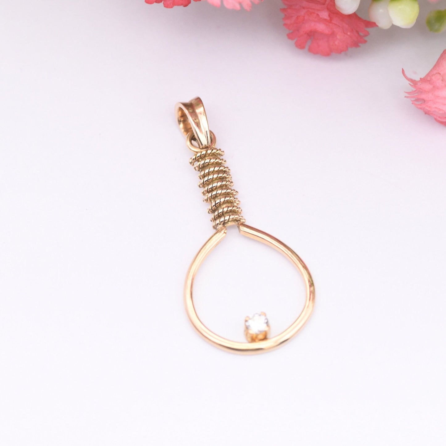 Vintage 9ct Gold Tennis Racket Pendant with Sparkly Clear Stone - Novelty Gold Sports Jewellery Gift