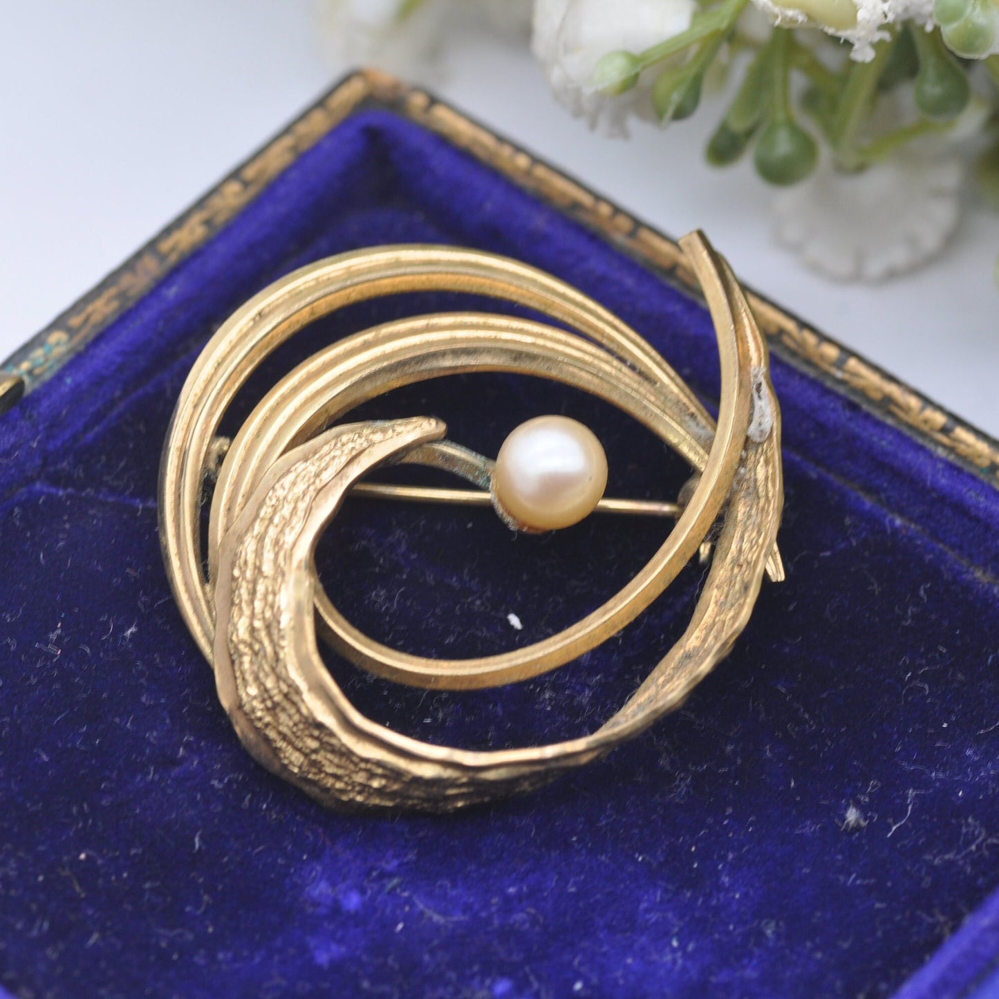 Vintage Rolled Gold Brooch with Imitation Pearl - Mid-Century Textured Pin | Spiral Brooch