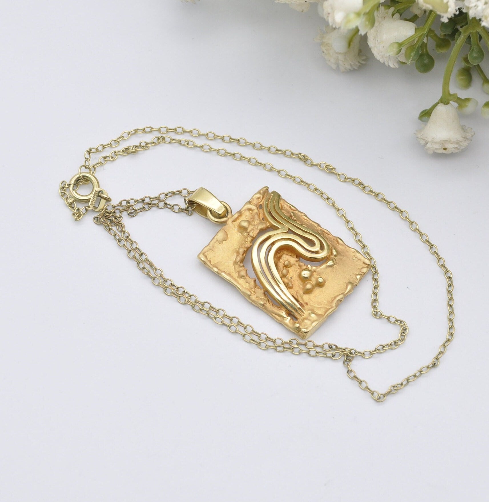 Vintage Rolled Gold Pendant Necklace - 1960s Mid-Century Modern Abstract Design | Stamped Amerik | Made in Germany