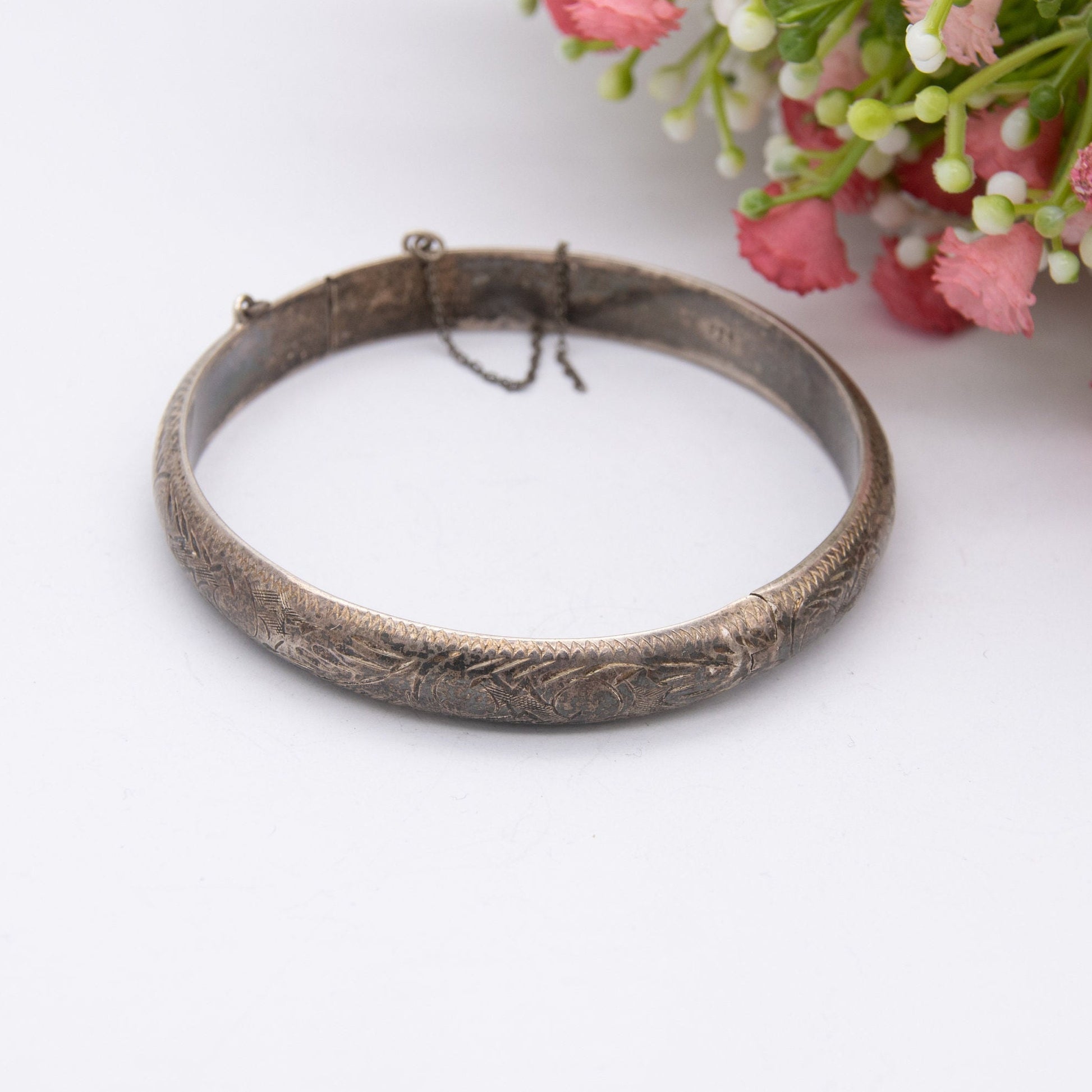 Vintage Sterling Silver Bangle Bracelet with Engraved Floral Scrolling Pattern