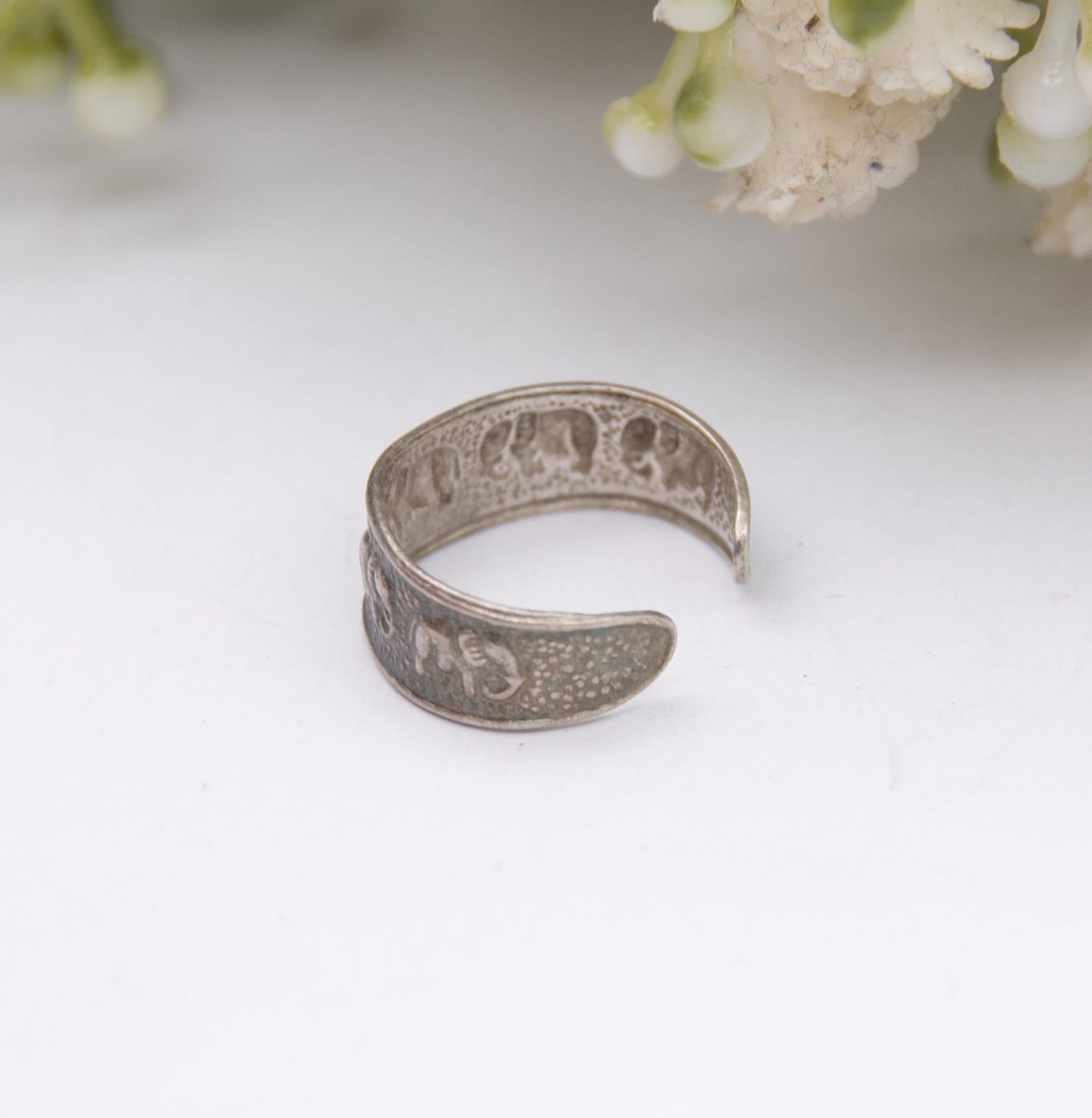 Vintage Sterling Silver Elephant Ring - Open Back Adjustable Toe Ring | Novelty Animal Jewellery | UK Size - F | US Size - 2 3/4