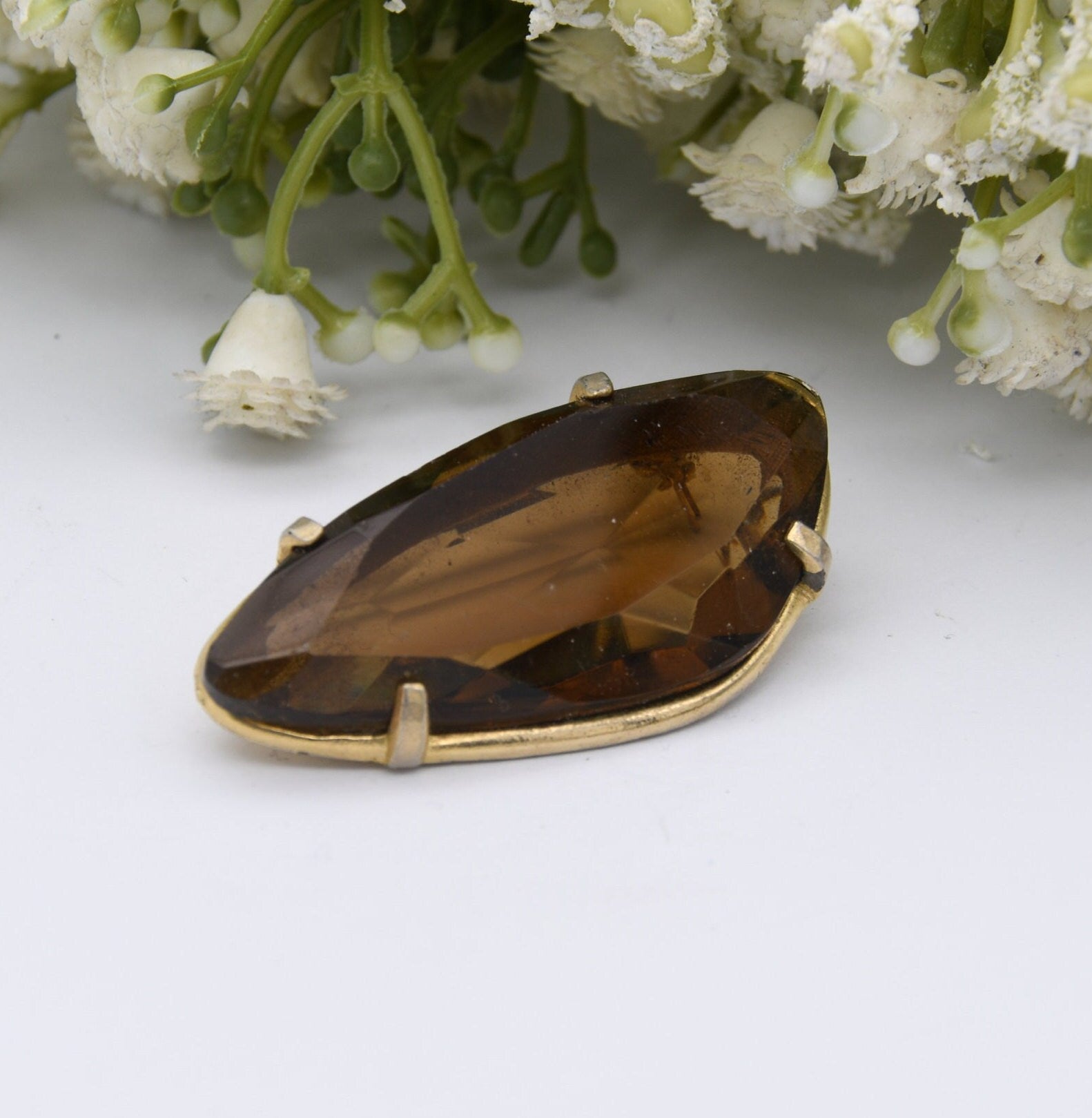 Vintage Sphinx Mid-Century Brooch - Chunky Gold Tone Brooch with Brown Glass Stone | Abstract Faceted Shape