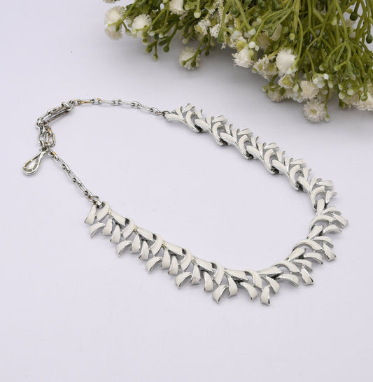 Vintage White Enamel Kitsch Necklace - Silver Tone with Abstract Chunky Design