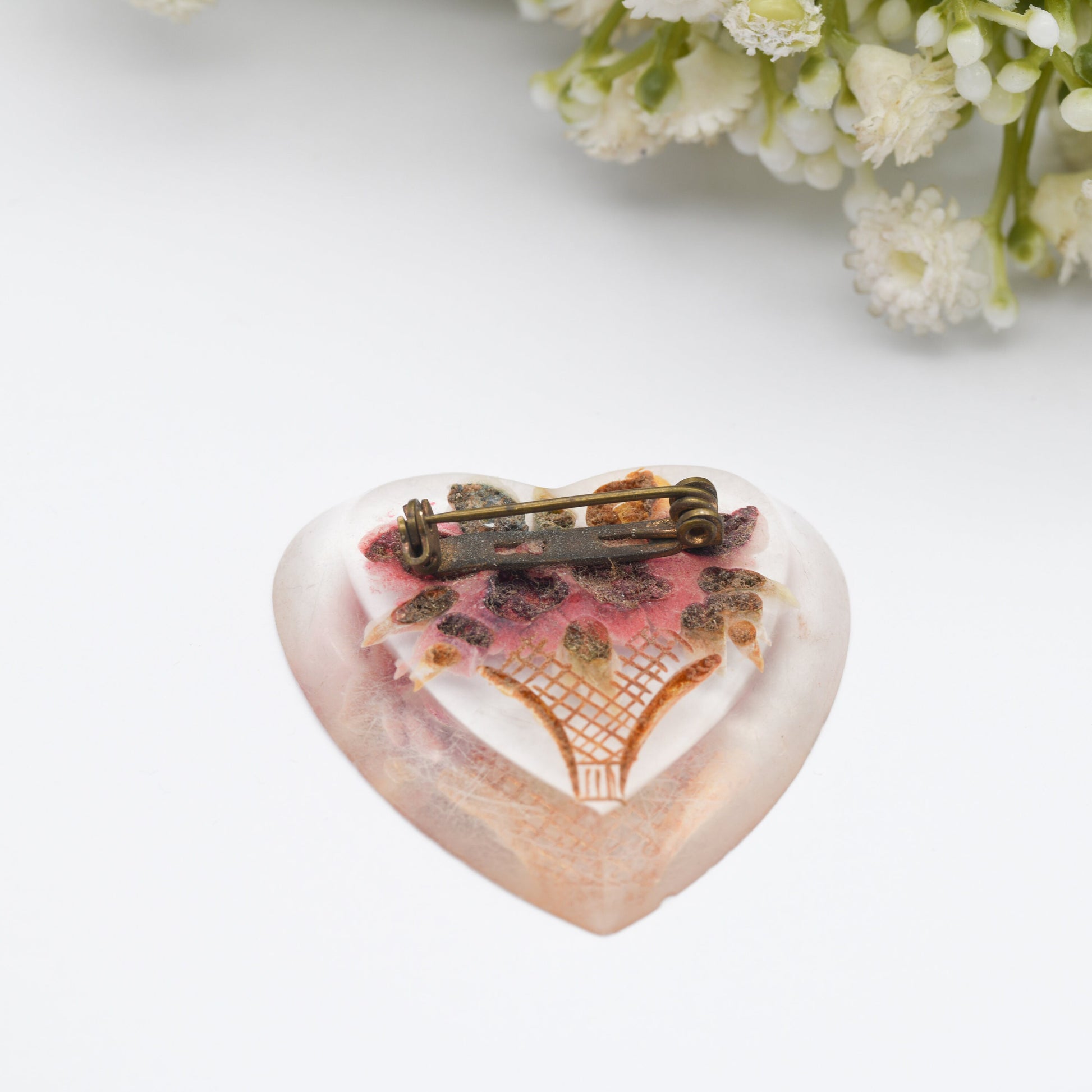 Vintage Lucite Reverse Carved Jardinière Heart Brooch - Hand Painted | Early Plastic Costume Jewellery | Vase of Flowers