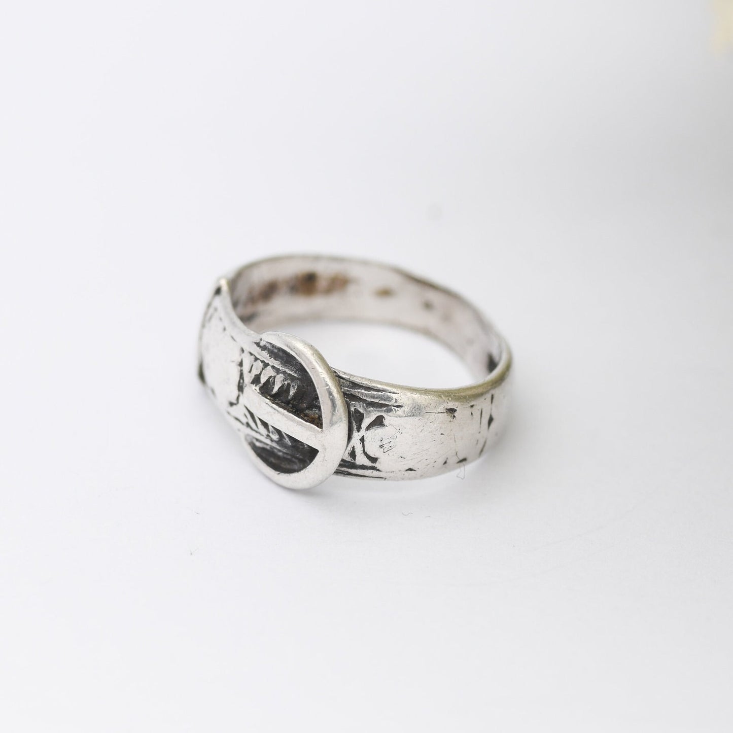 Vintage Sterling Silver Buckle Ring 1979 - Mid-Century Victorian Style | Unisex Belt Ring | Small Size | UK Size - H | US Size - 3 3/4