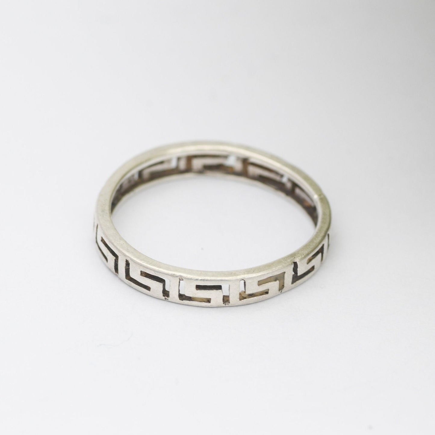 Vintage Sterling Silver Greek Key Band Ring - Openwork Meander Band | Unisex Minimal Silver Jewellery | UK Size - P 1/2 | US Size - 7 3/4