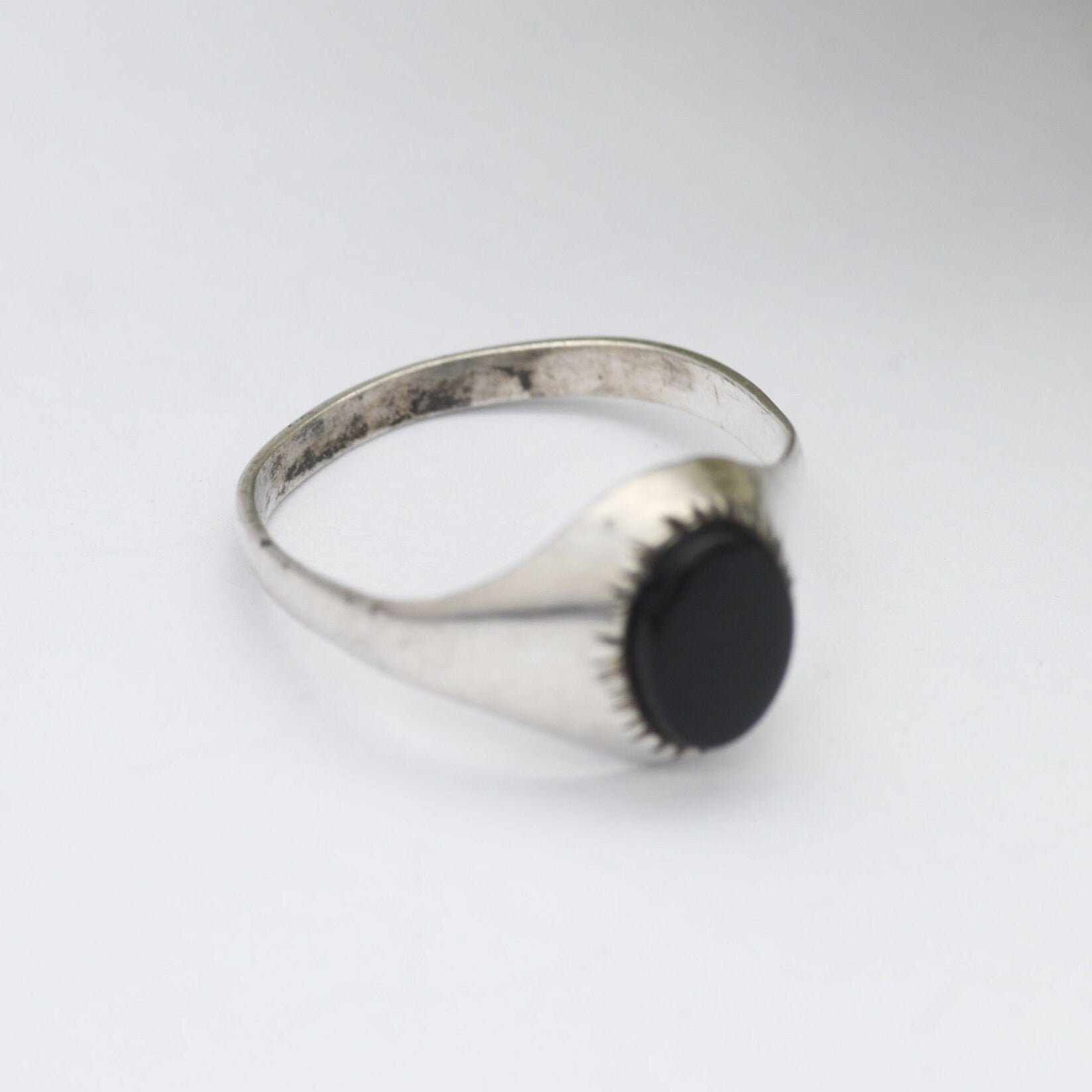 Vintage Sterling Silver Onyx Signet Ring - Unisex Oval Stone Ring | UK Size - O | US Size - 7 1/4