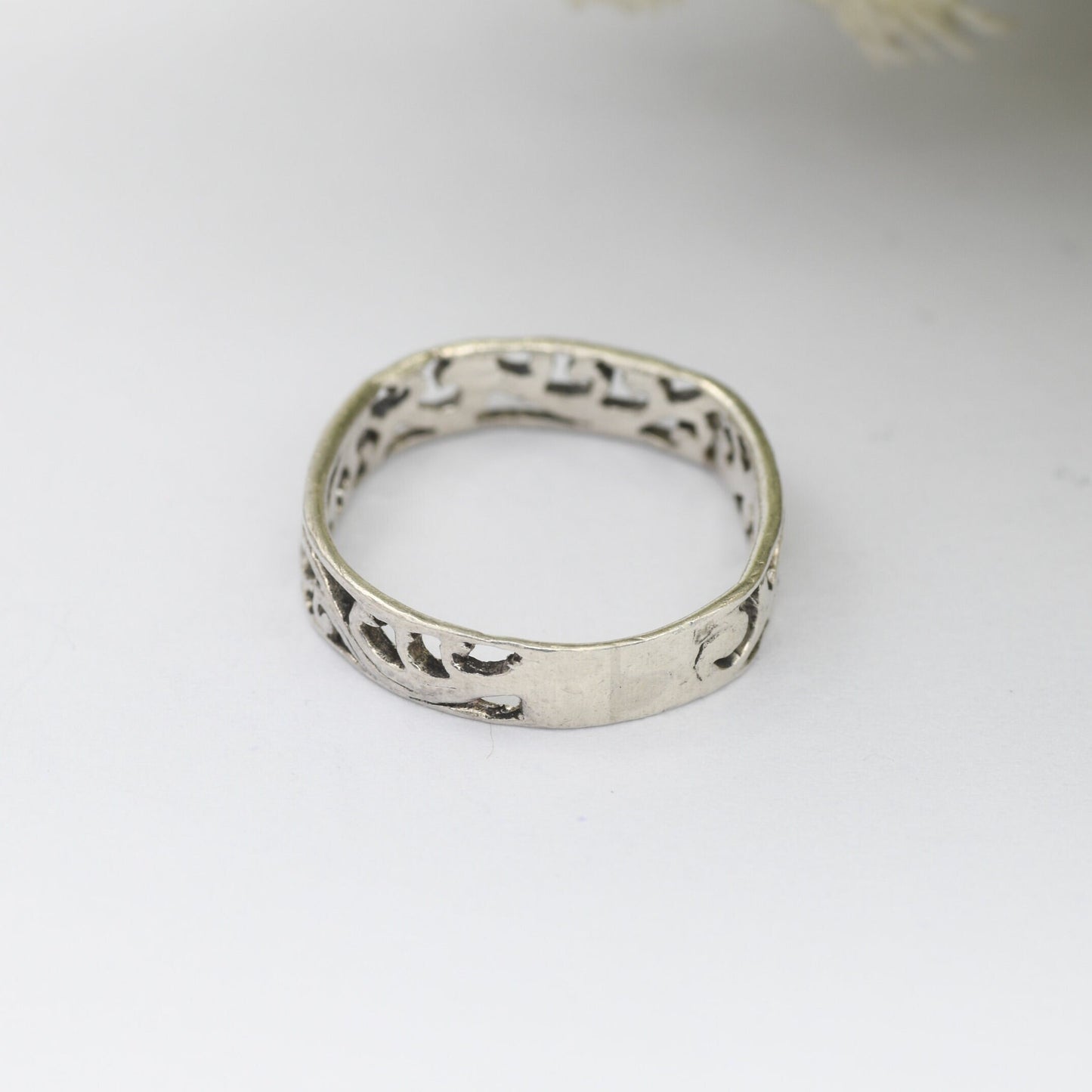 Sterling Silver Openwork Scrolling Band Ring - Small Midi Pinkie Ring | UK Size - J | US Size - 4 3/4