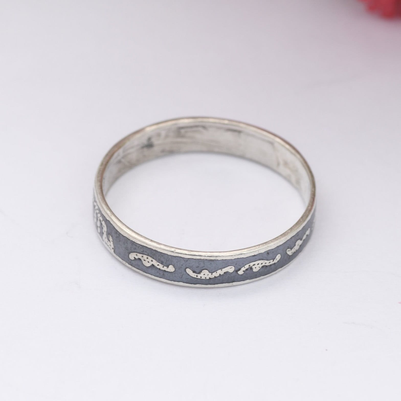 Vintage Thailand Sterling Silver Ring - Black Niello Band | Hand Engraved | UK Size - L | US Size - 5 3/4