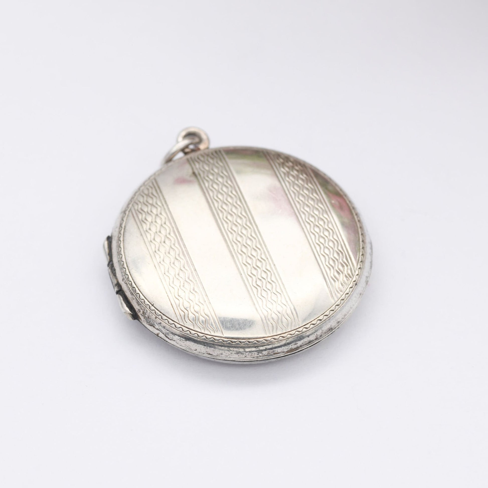 Vintage Sterling Silver Locket Pendant with Engine Turned Stripes - Circle Shape