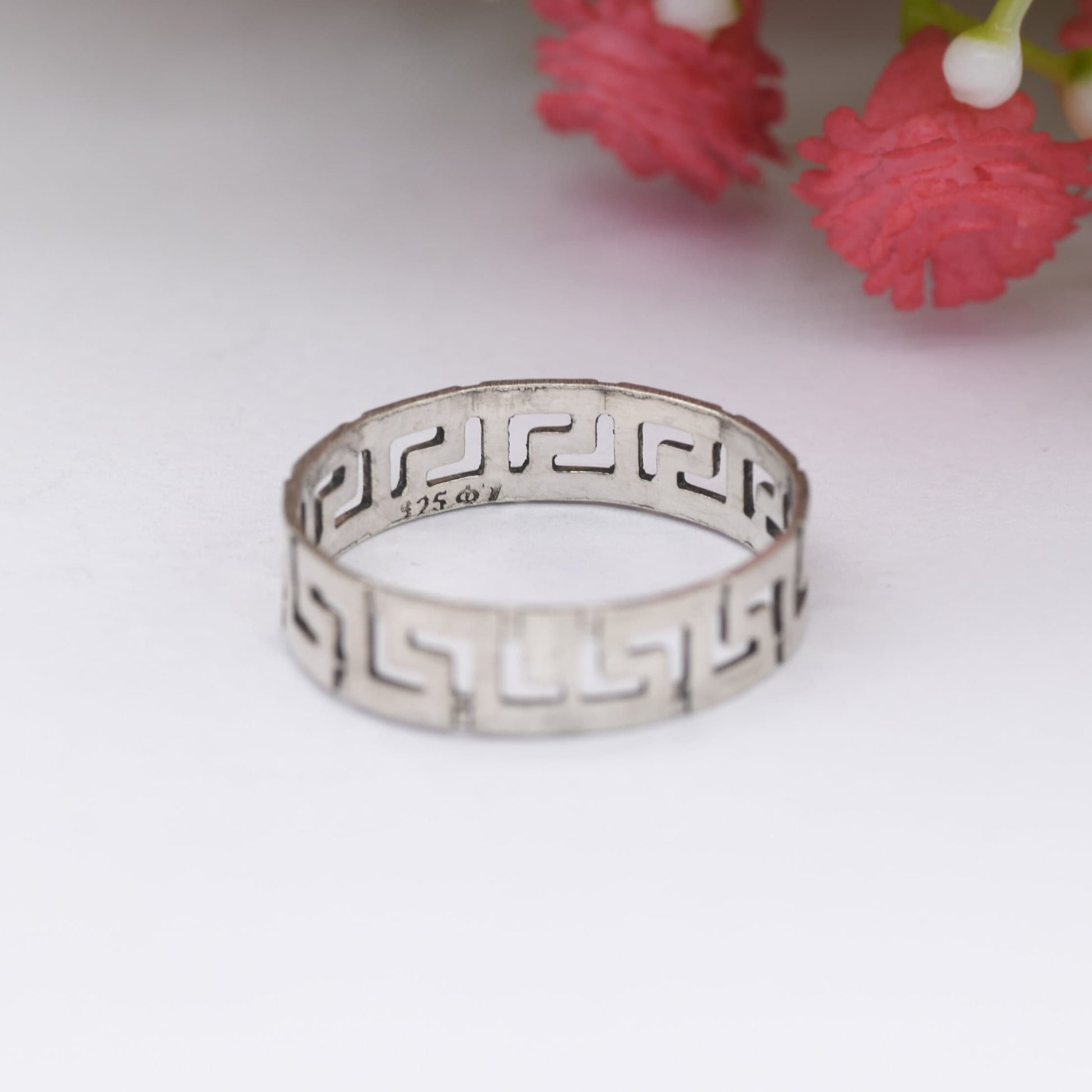 Vintage Sterling Silver Greek Key Band Ring - Openwork Meander Band | Minimal Unisex Silver | UK Size - O | US Size - 7