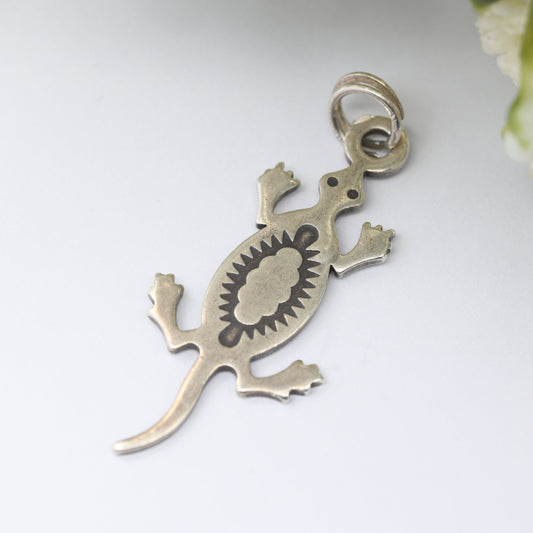 Vintage Sterling Silver Navajo Lizard Charm Pendant - Signed with Shop Mark to Reverse