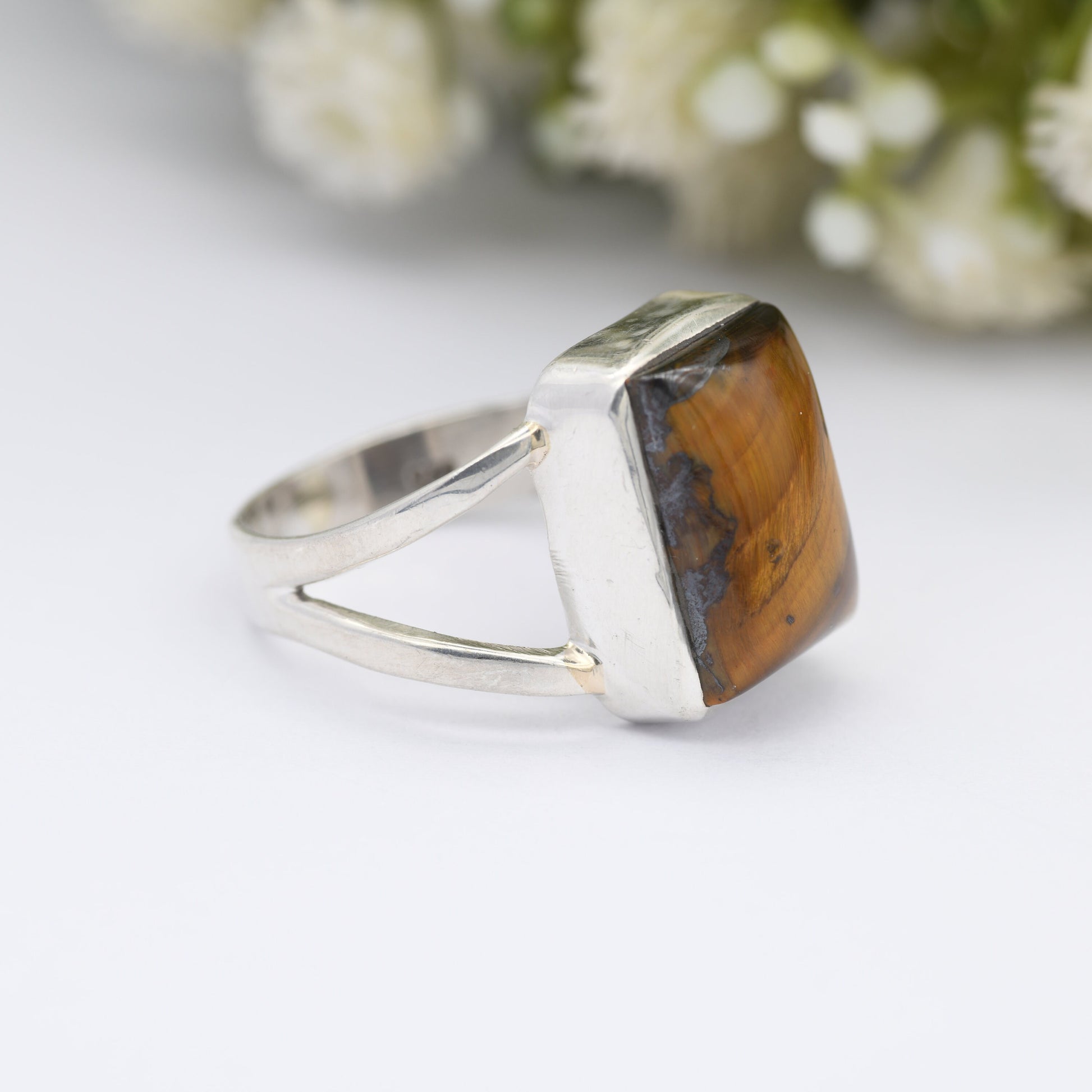 Vintage Sterling Silver Tiger's Eye Ring - Mid-Century Modern | Rectangle Cabochon | UK Size - R 1/2 | US Size - 8 3/4