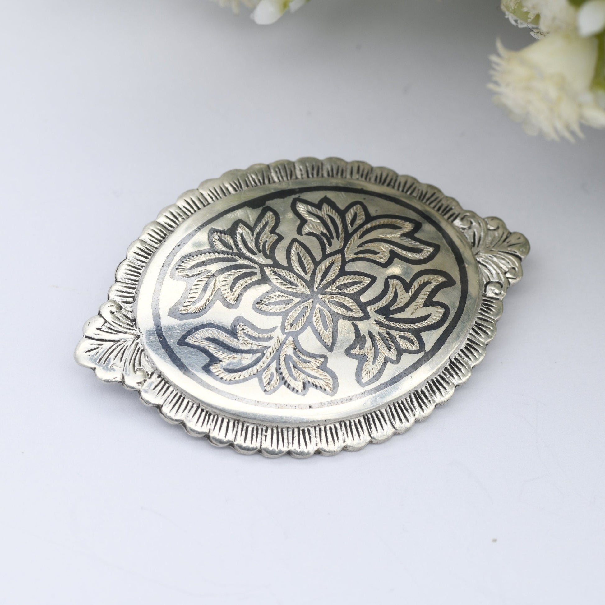 Vintage Sterling Silver Niello Brooch - Engraved Floral Scrolling | Ornate | Antique Style