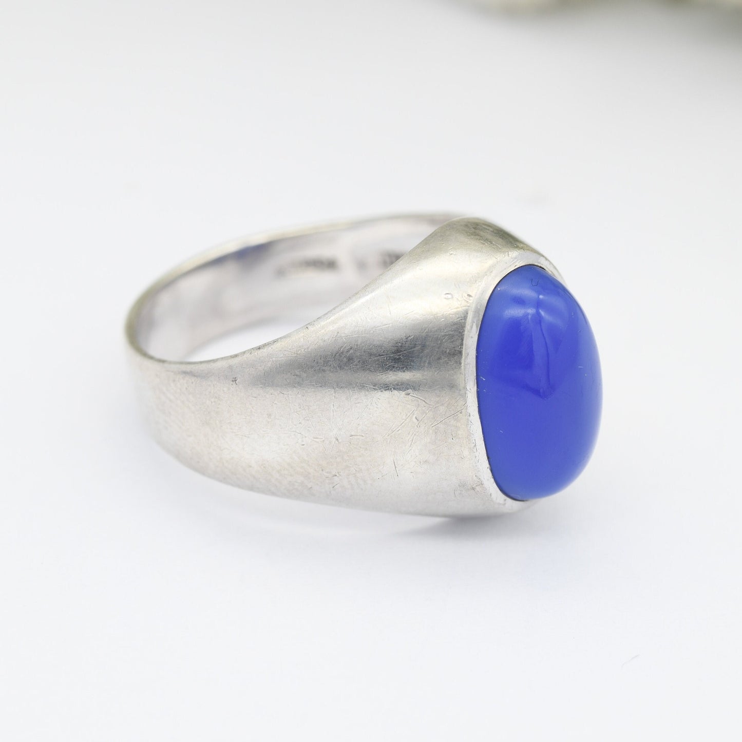 Vintage Sterling Silver Chalcedony Signet Ring - Chunky Unisex Silver | Cabochon Blue Gemstone | UK Size - N 1/2 / US - 7