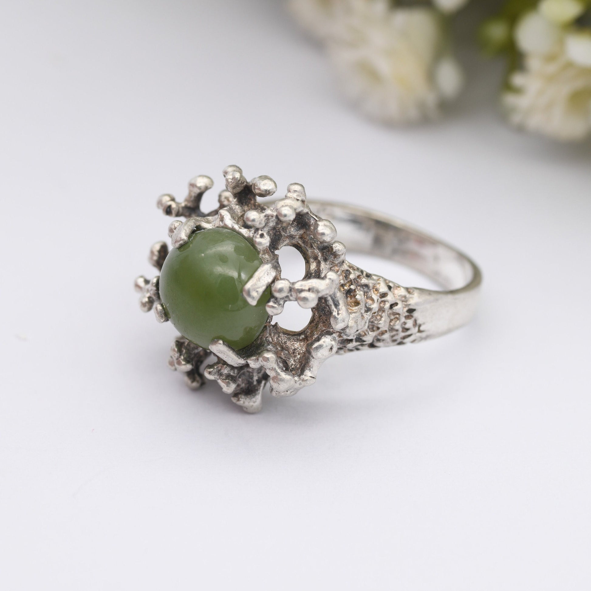 Vintage Brutalist Sterling Silver Sculptural Ring with Green Stone - Chunky Mid-Century Figural Design | UK Size - N 1/2 | US Size - 7