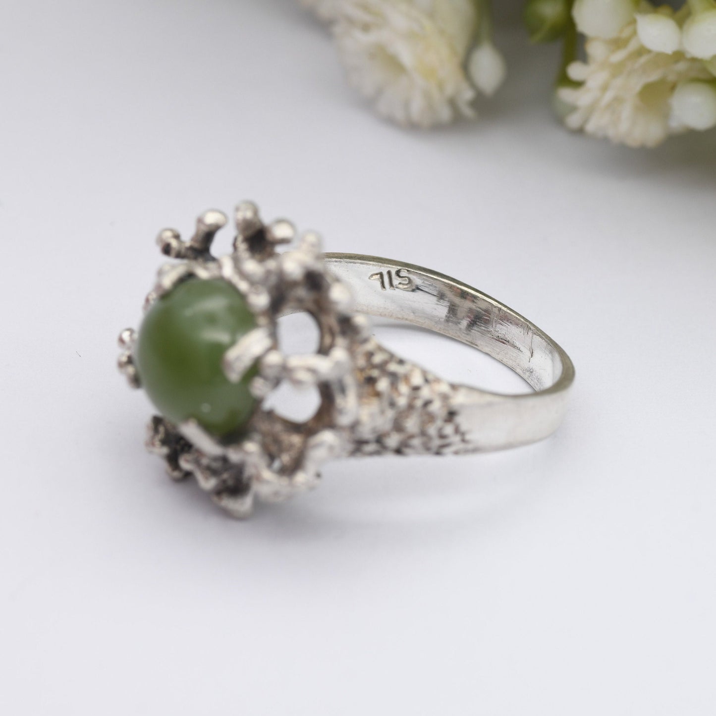 Vintage Brutalist Sterling Silver Sculptural Ring with Green Stone - Chunky Mid-Century Figural Design | UK Size - N 1/2 | US Size - 7