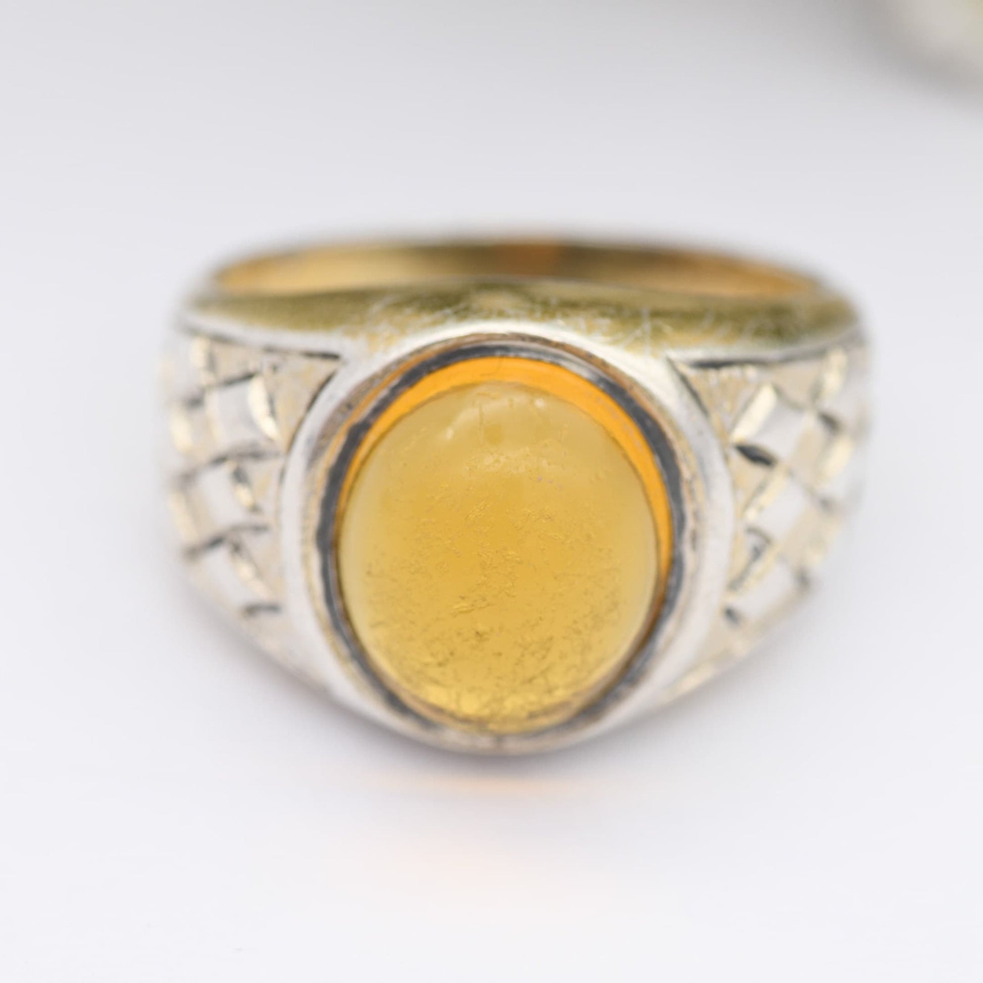 Vintage Scottish Sterling Silver Signet Ring - Diamond Shape Shoulders | Yellow Glass Stone | Chunky Unisex | UK Size - Q | US Size - 8 1/4