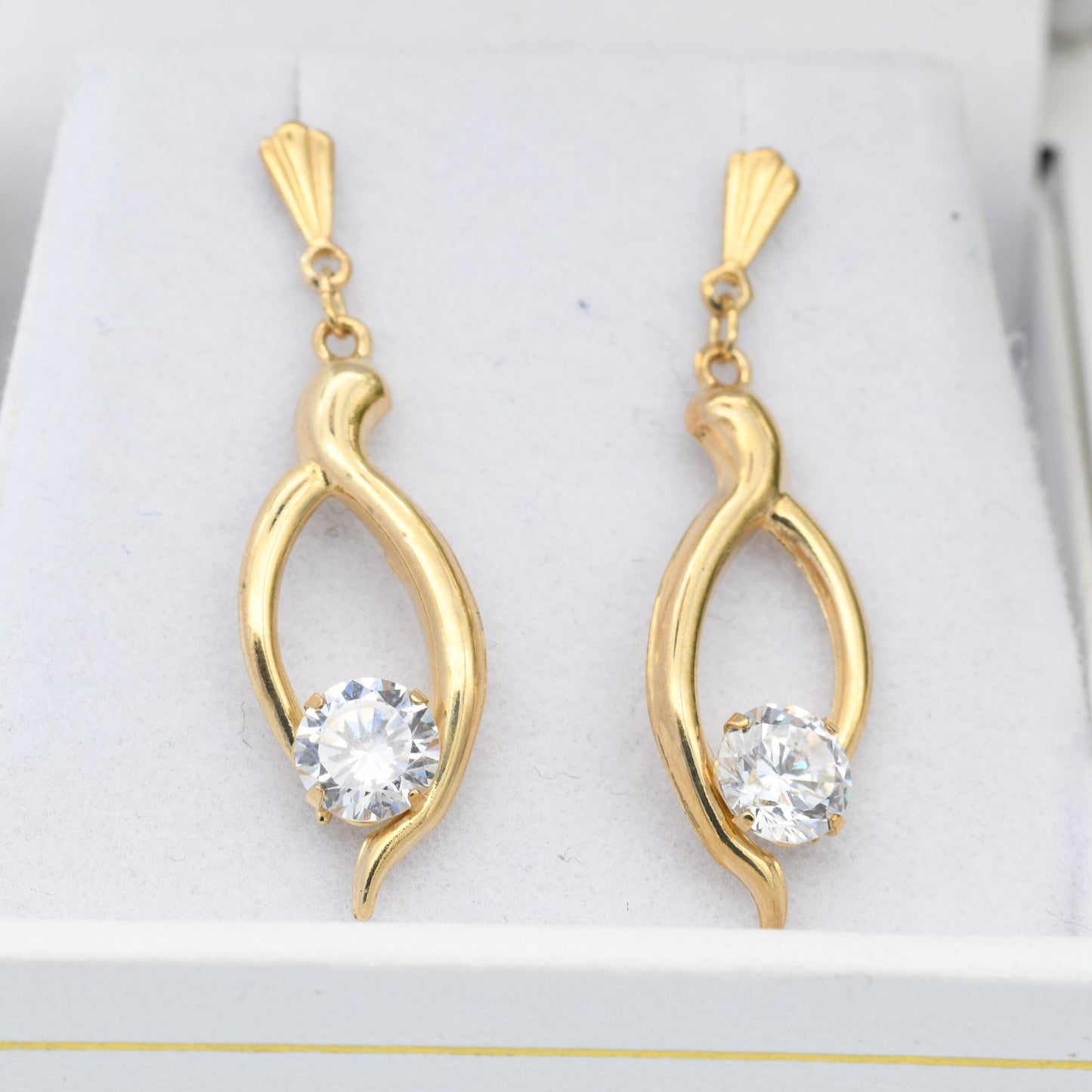 Vintage 9ct Gold CZ Drop Earrings - Sparkly Large Stone | 14ct Gold Butterfly Backs