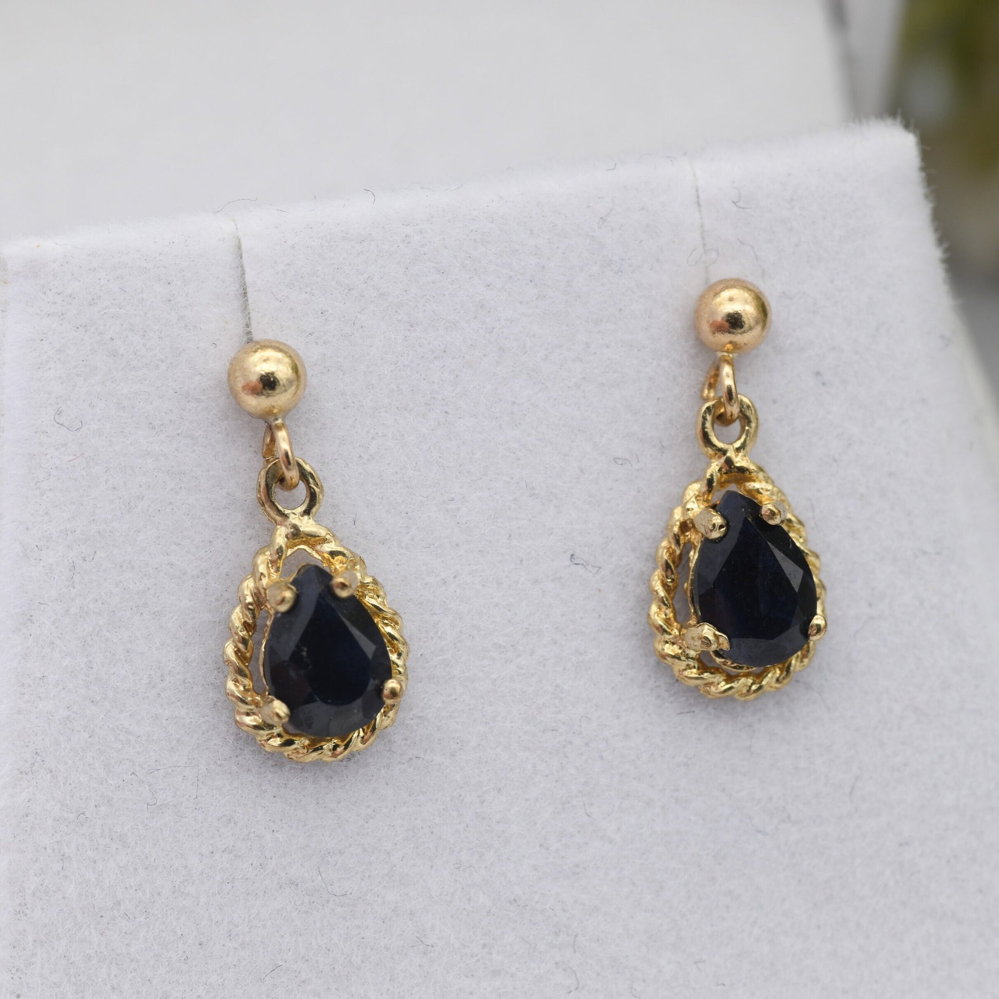 Vintage 9ct Gold Sapphire Drop Earrings with Rope Twist Setting - Teardrop Shape