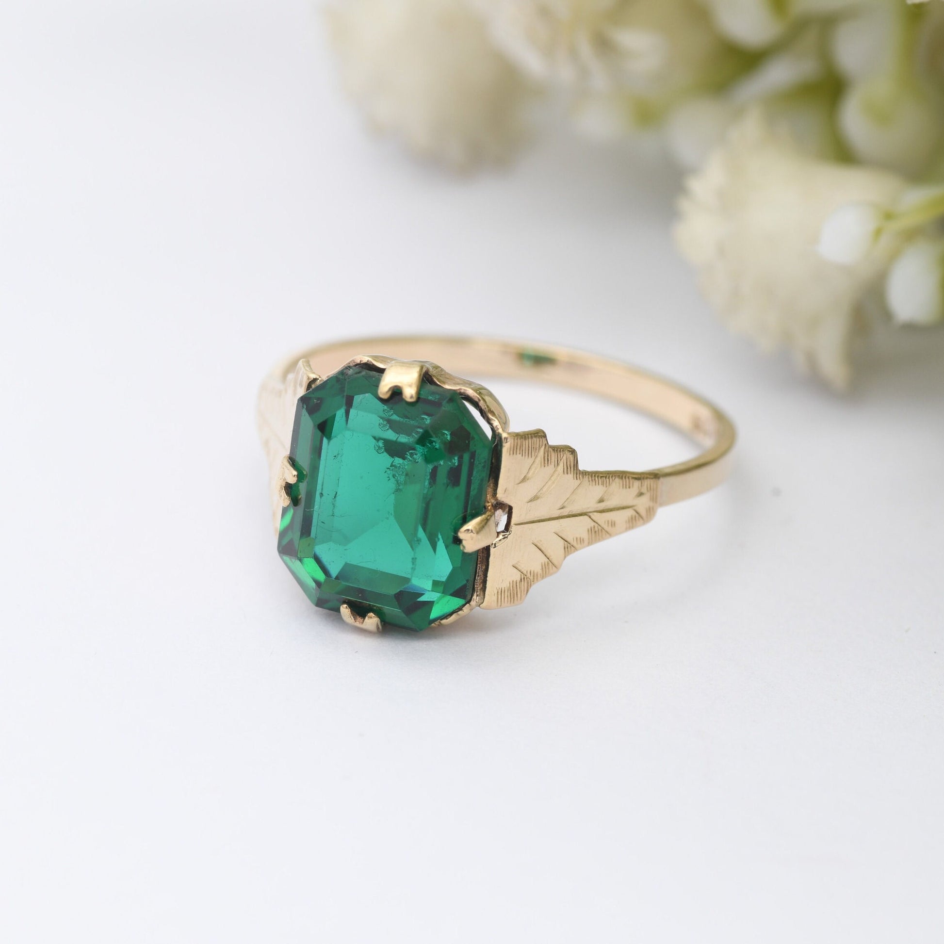 Antique Art Deco 9ct Gold Ring with Green Paste Stone