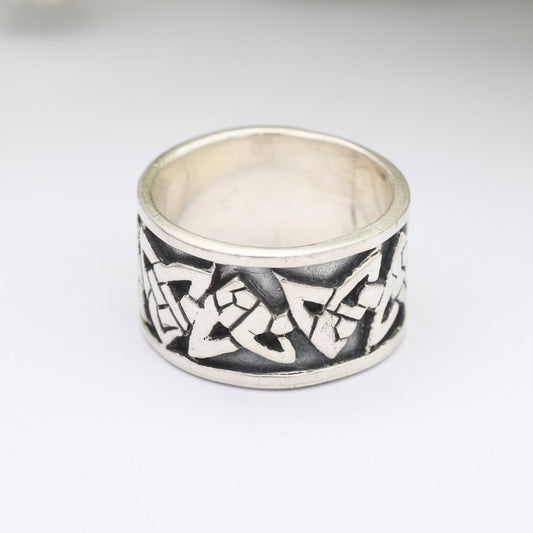 Vintage Sterling Silver Celtic Knot Band Ring