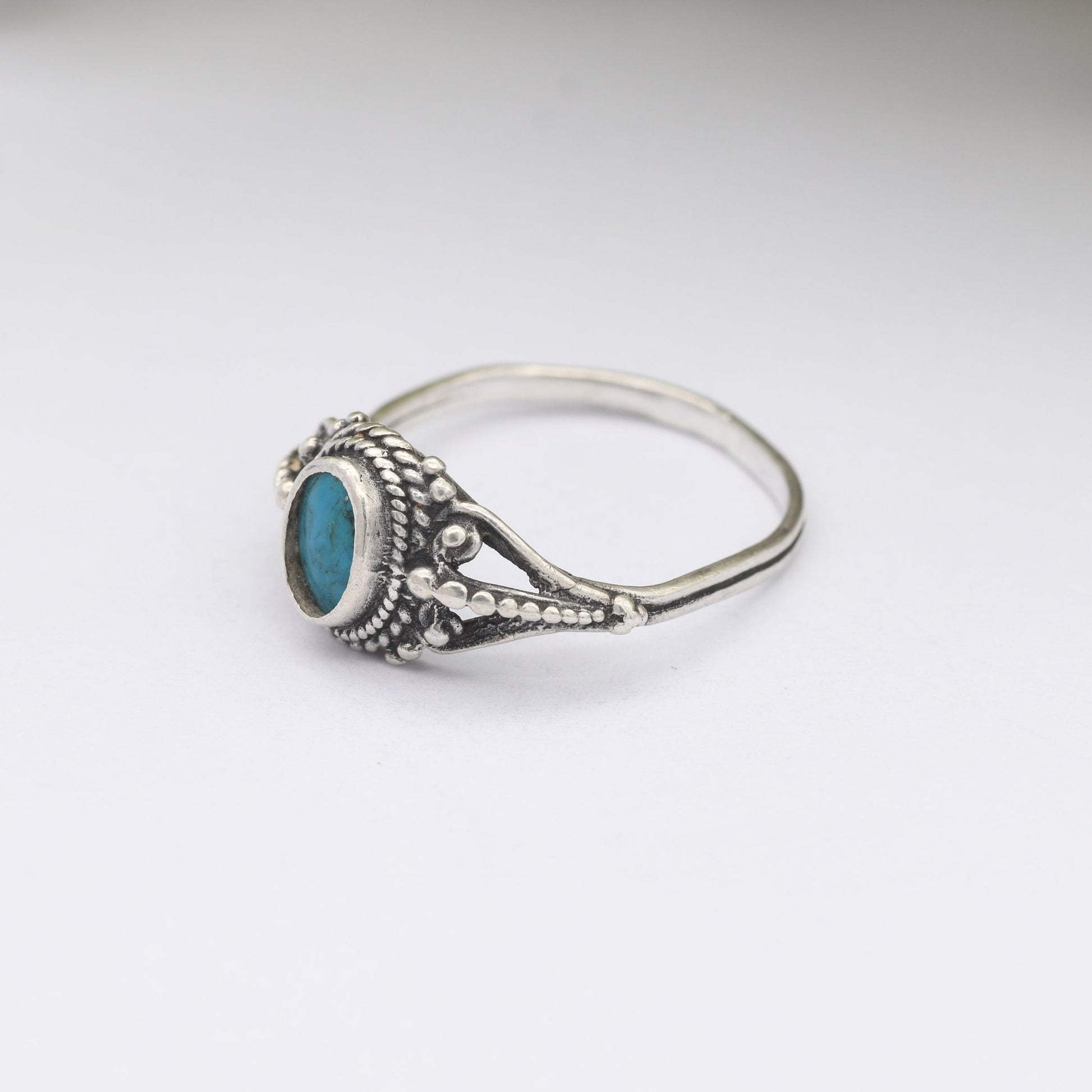 Vintage Sterling Silver Turquoise Ring