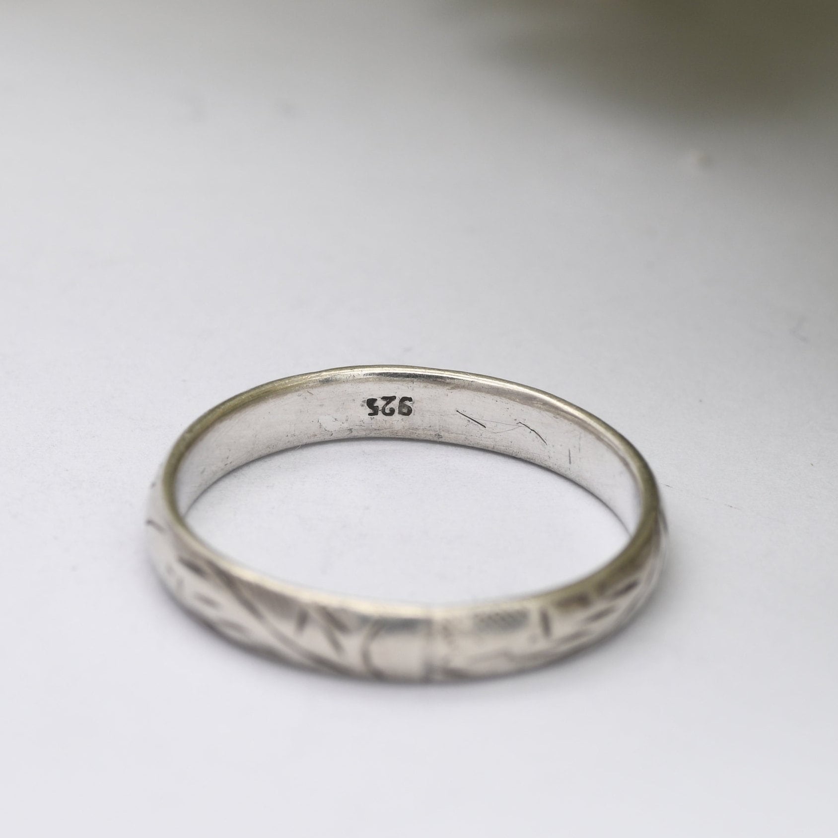 Vintage Sterling Silver Engraved Band Ring