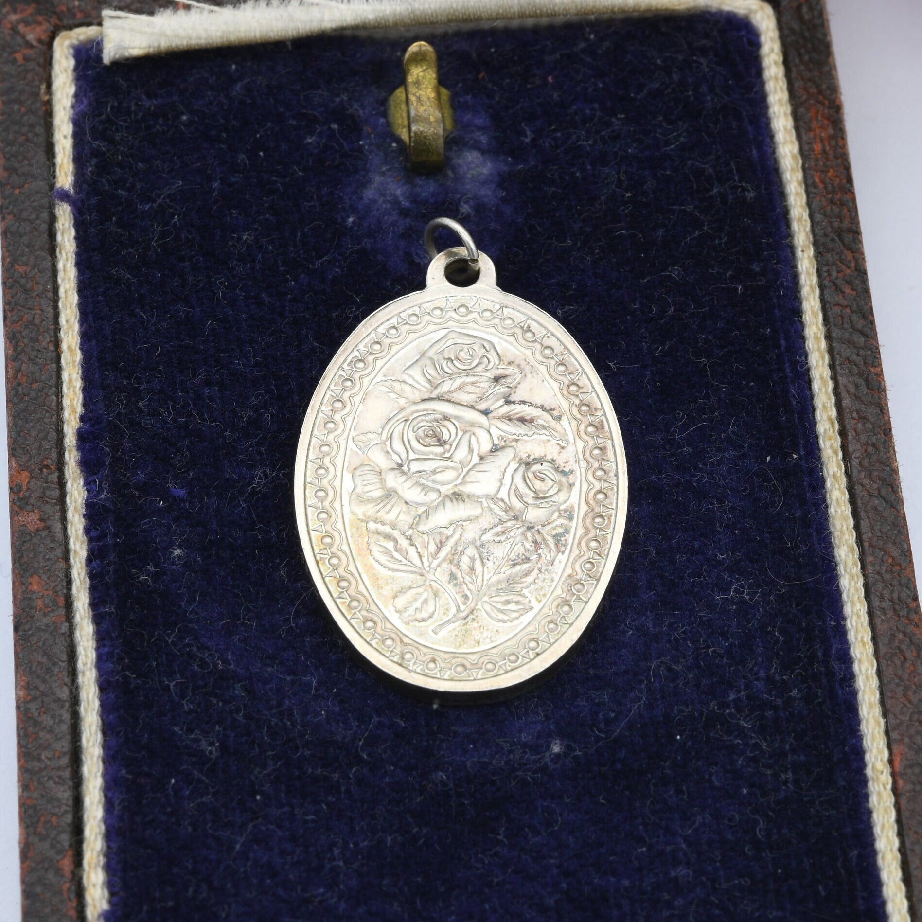 Vintage Sterling Silver Elizabeth II Queen Mother 1980 Birthday Medal Pendant