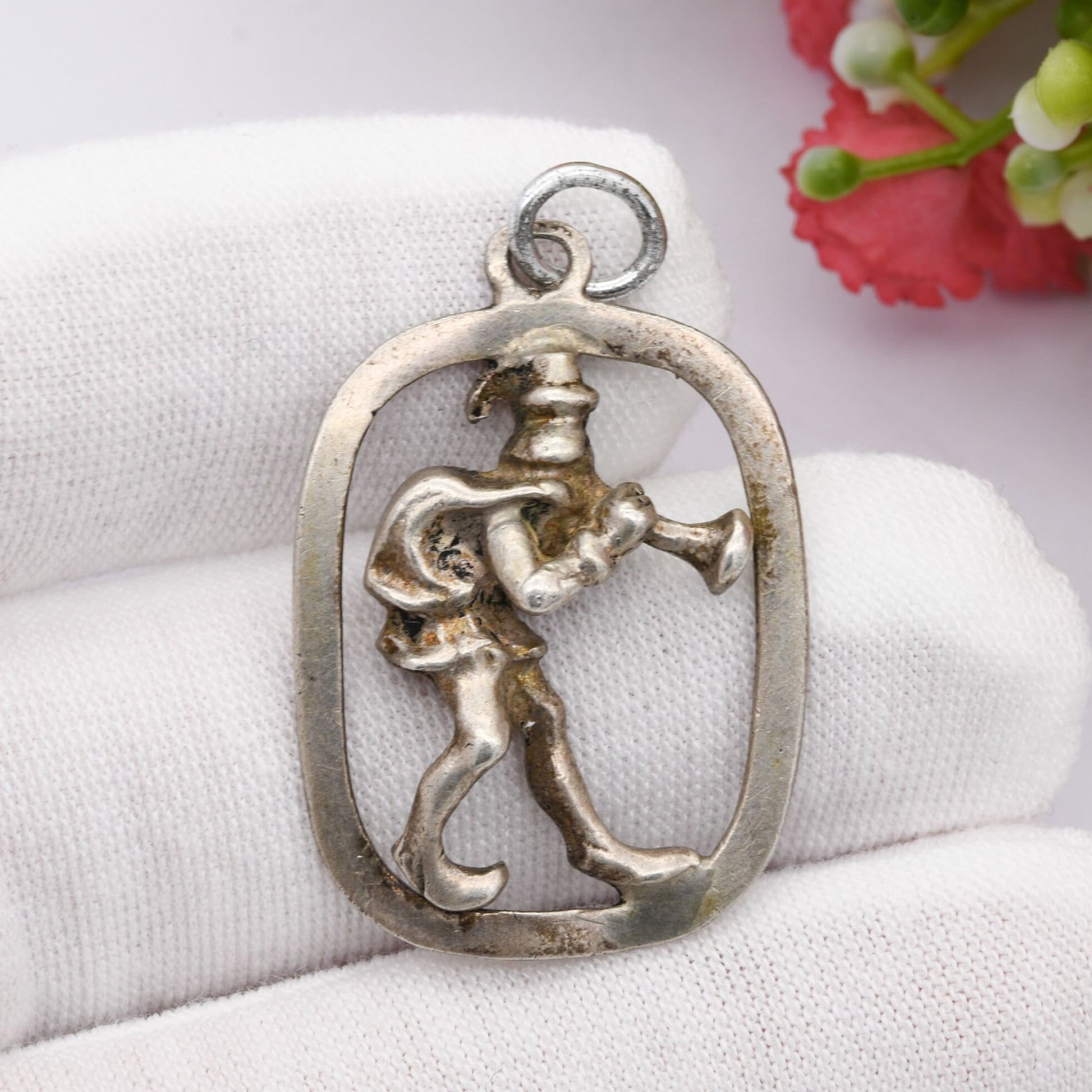 Vintage Sterling Silver Pied Piper of Hamelin Pendant