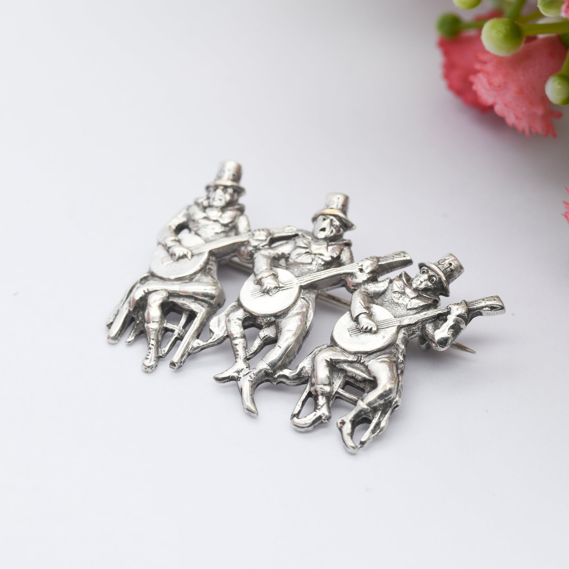 Antique Three Musicians Brooch Silver Plated - Men Playing Banjo Mandolin | Busking Band