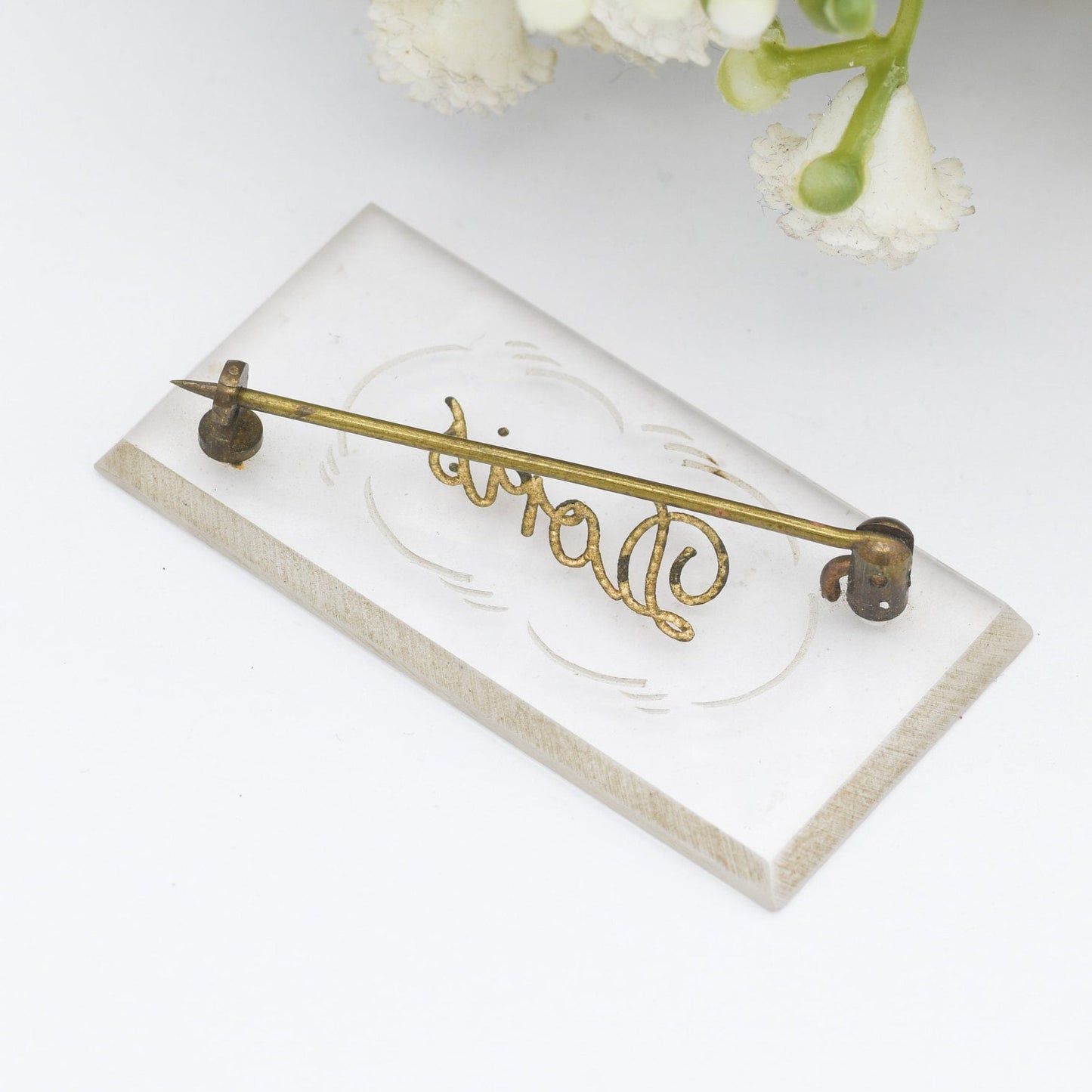 Vintage Lucite Reverse Carved Name Doris Brooch - Gold Painted Name Tag | Early Plastic Costume Jewellery