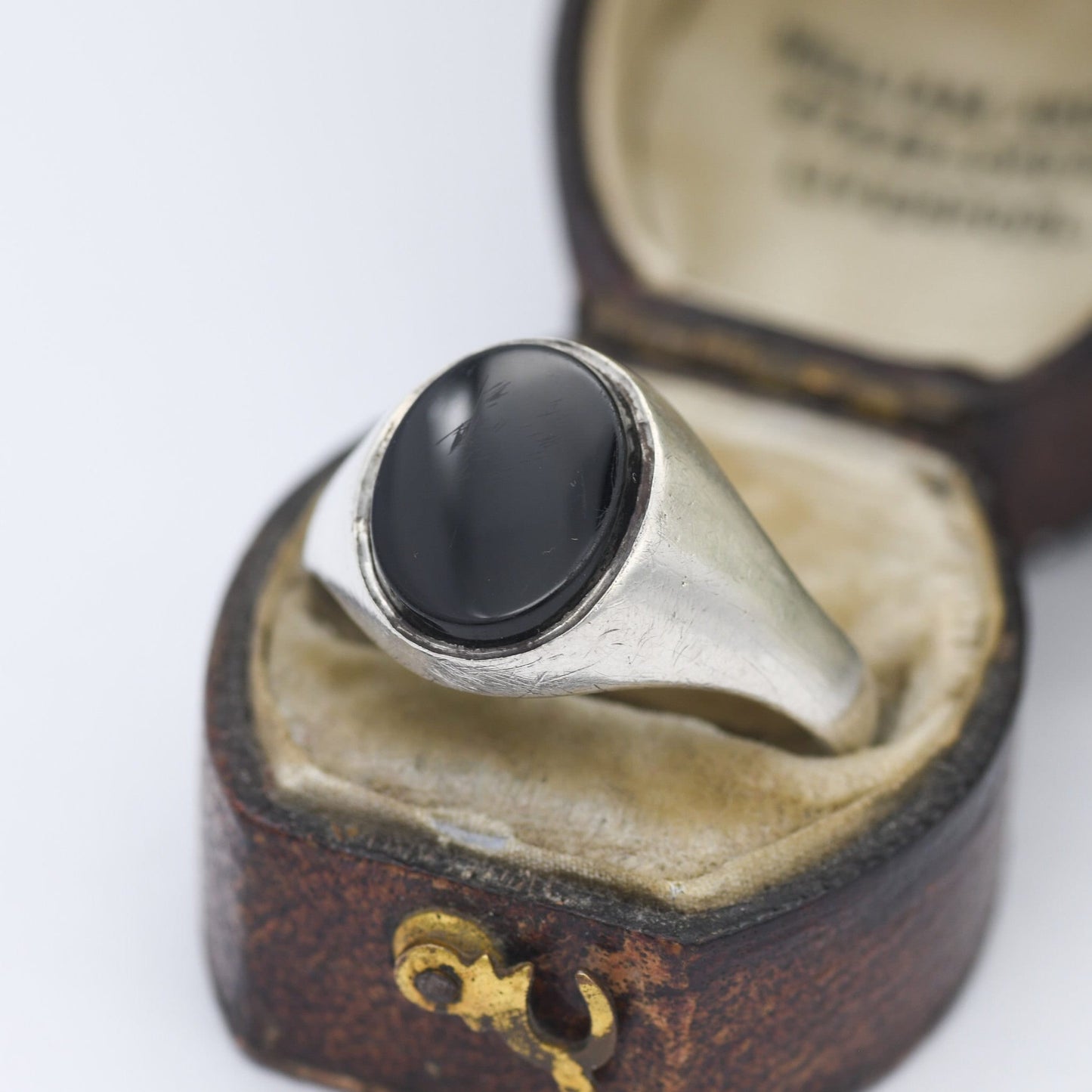 Vintage Sterling Silver Onyx Signet Ring - Chunky Large Unisex Jewellery | UK Size - U 1/2 / US Size - 10 1/4