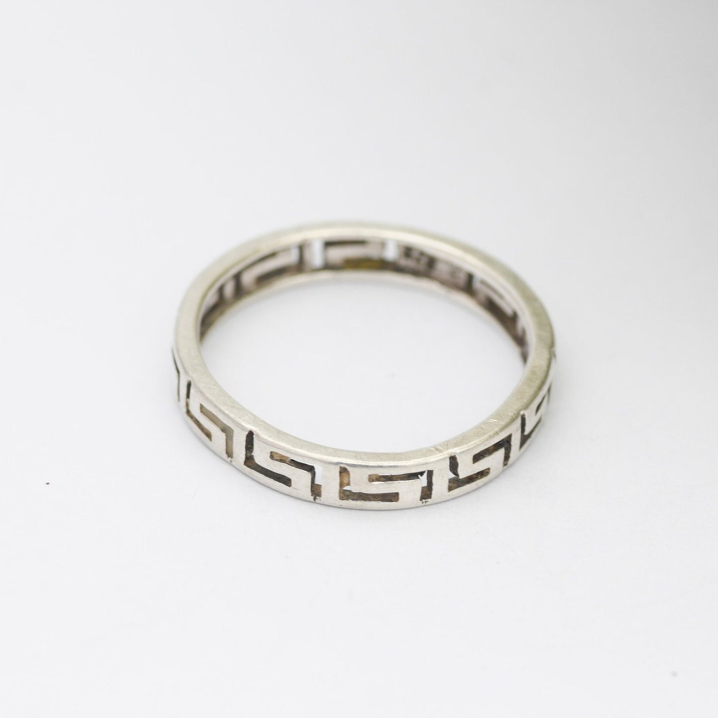 Vintage Sterling Silver Greek Key Band Ring - Openwork Meander Band | Unisex Minimal Silver Jewellery | UK Size - P 1/2 | US Size - 7 3/4