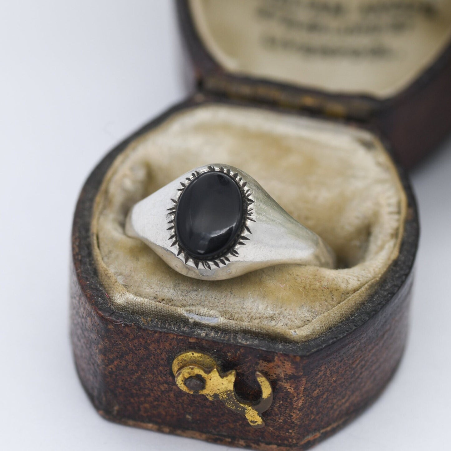 Vintage Sterling Silver Onyx Signet Ring - Unisex Oval Stone Ring | UK Size - O | US Size - 7 1/4