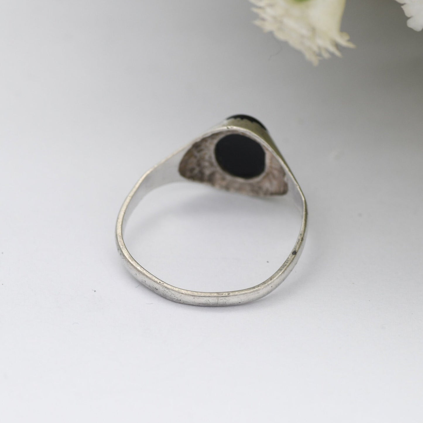 Vintage Sterling Silver Onyx Signet Ring - Unisex Oval Stone Ring | UK Size - O | US Size - 7 1/4