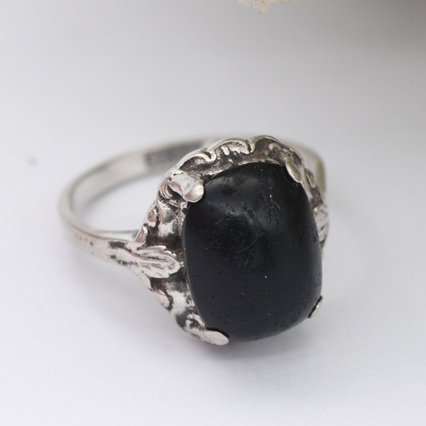 Vintage Silver Black Stone Statement Ring - Mid-Century Victorian Revival | Floral Leaf Design | UK Size - P 1/2 | US Size - 7 3/4