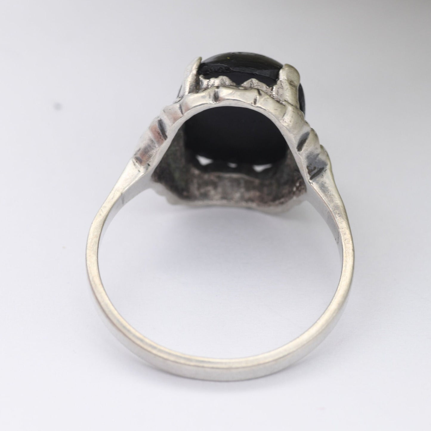 Vintage Silver Black Stone Statement Ring - Mid-Century Victorian Revival | Floral Leaf Design | UK Size - P 1/2 | US Size - 7 3/4