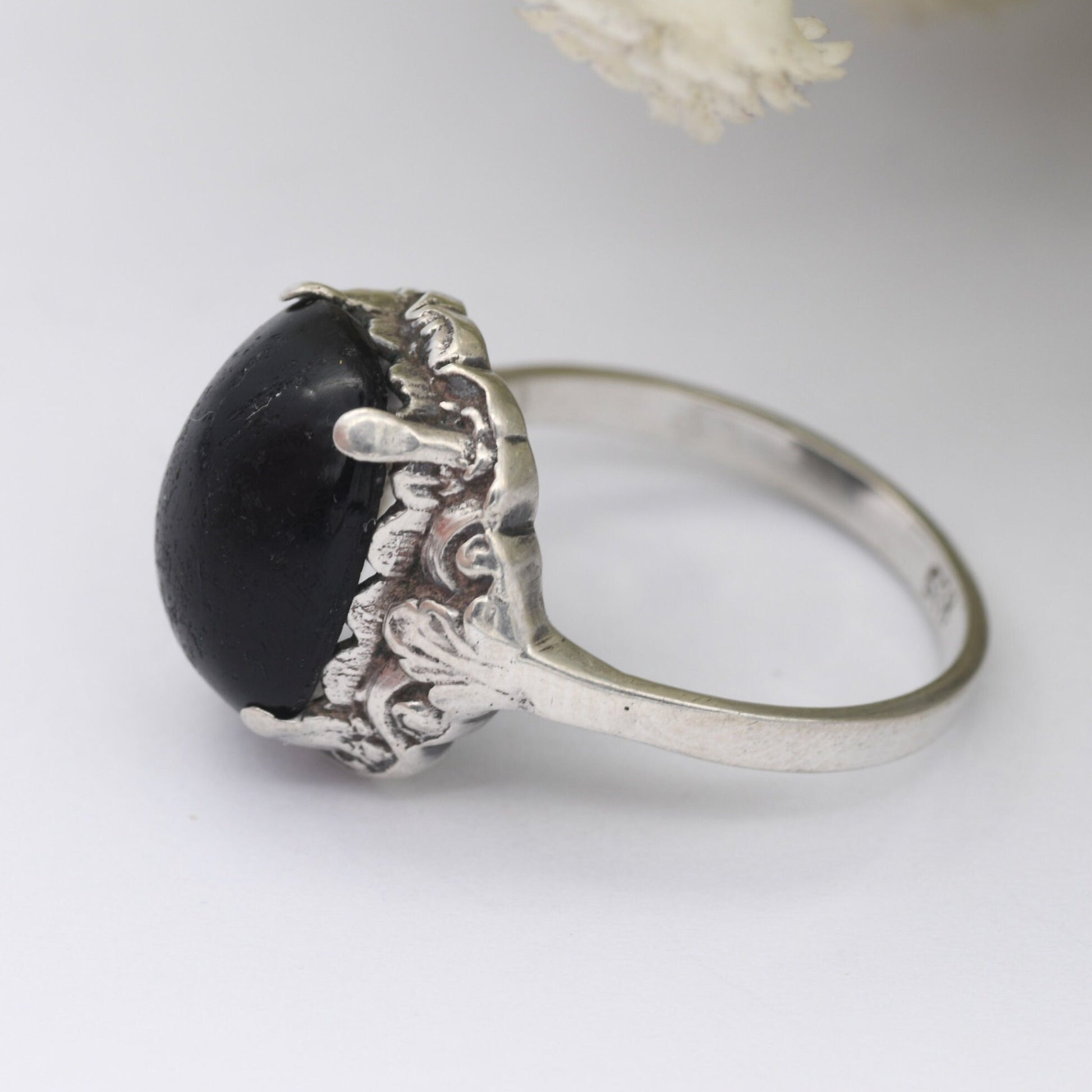 Vintage Silver Black Stone Statement Ring - Mid-Century Victorian Revival | Floral Leaf Design | UK Size - P 1/2 | US Size - 7 3/4