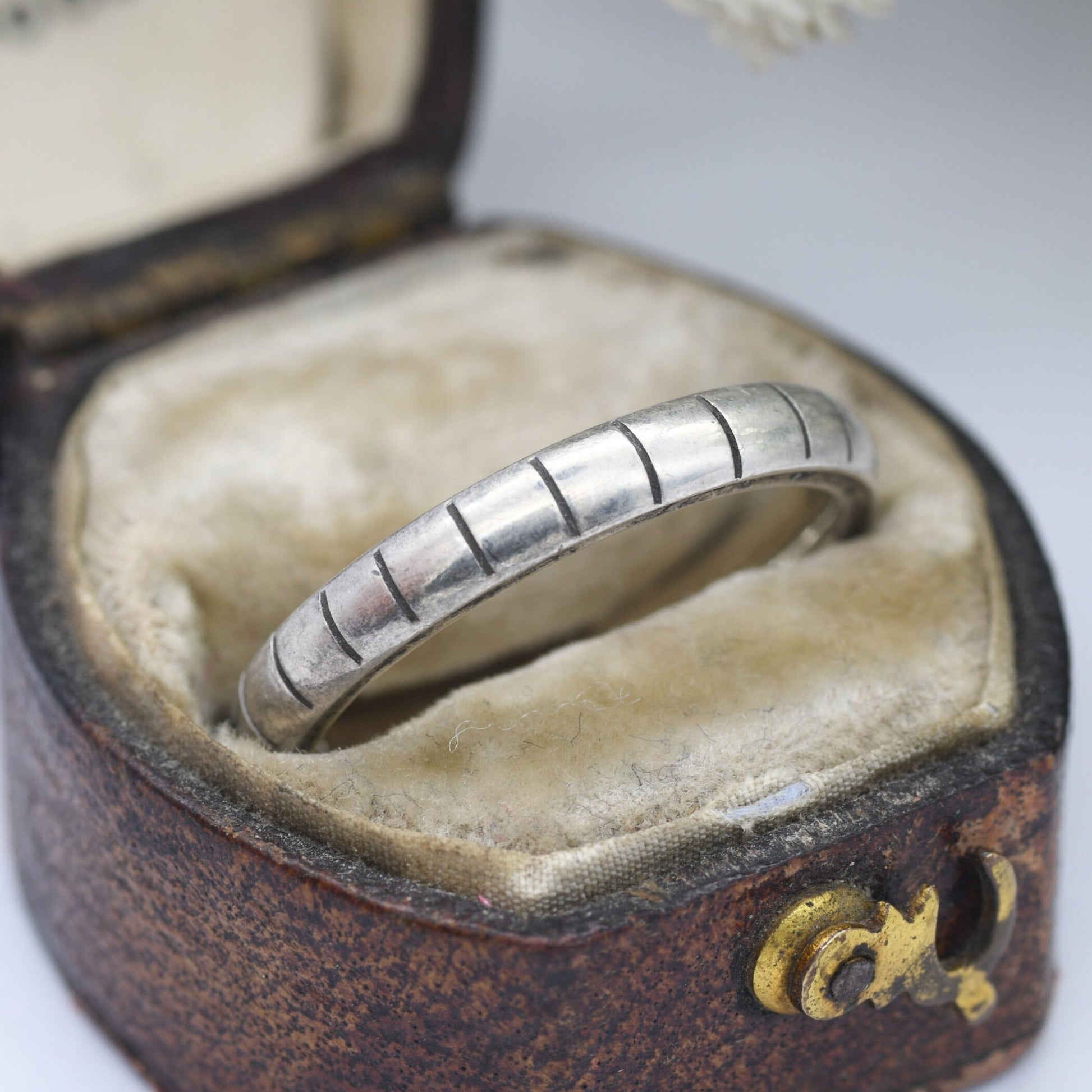 Sterling Silver Striped Band Ring 2002 - Y2K Silver Jewellery | UK Size - N | US Size - 6 3/4