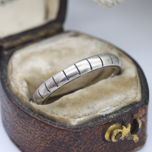 Sterling Silver Striped Band Ring 2002 - Y2K Silver Jewellery | UK Size - N | US Size - 6 3/4