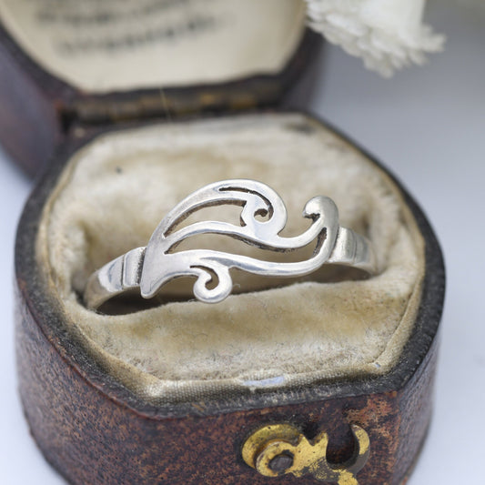 Vintage Sterling Silver Wave Form Ring - Openwork Minimalist Band | UK Size - R 1/2 | US Size - 9