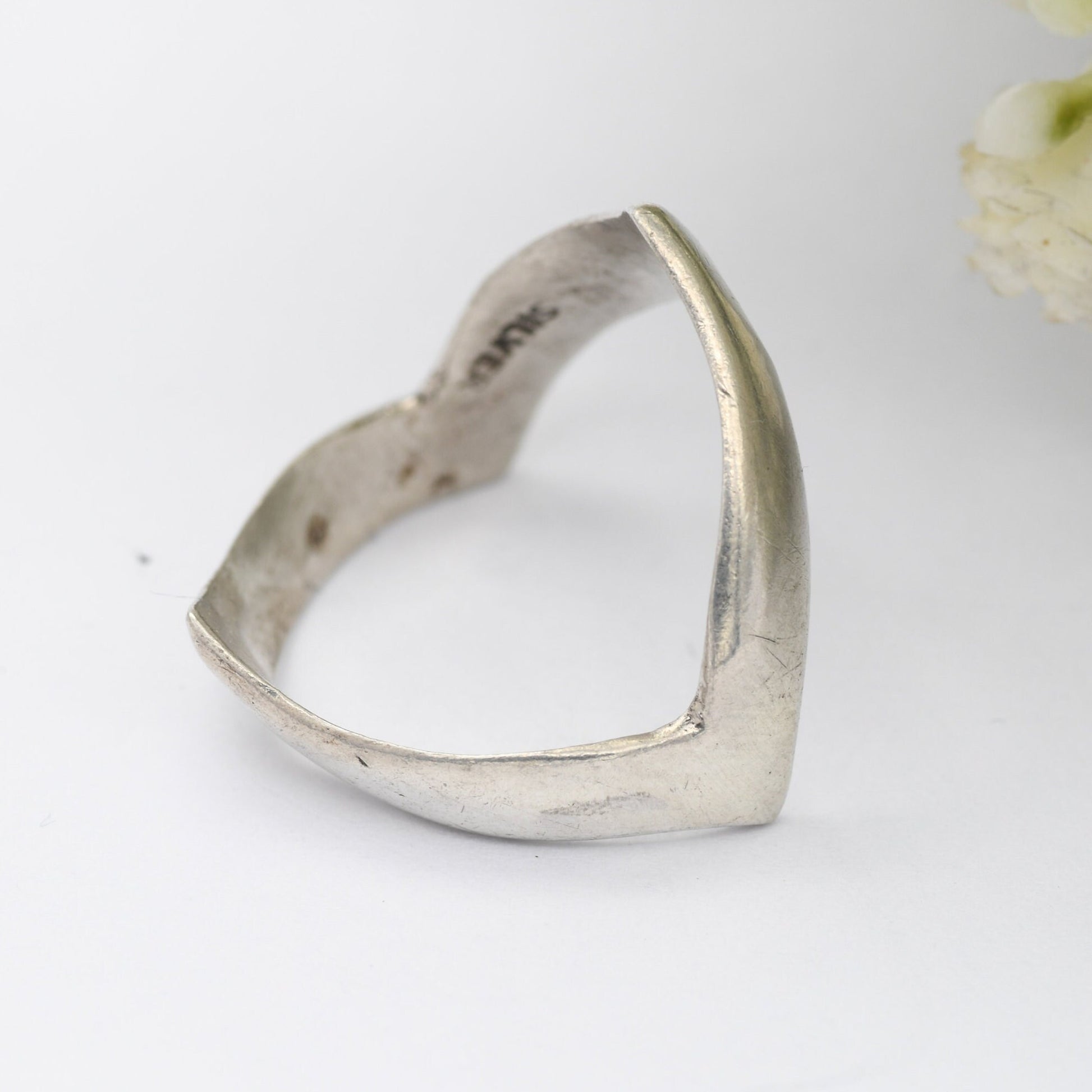 Vintage Sterling Silver Full Wishbone Ring - Chunky Minimalist Band | Unisex | UK Size - P 1/2 | US Size - 8